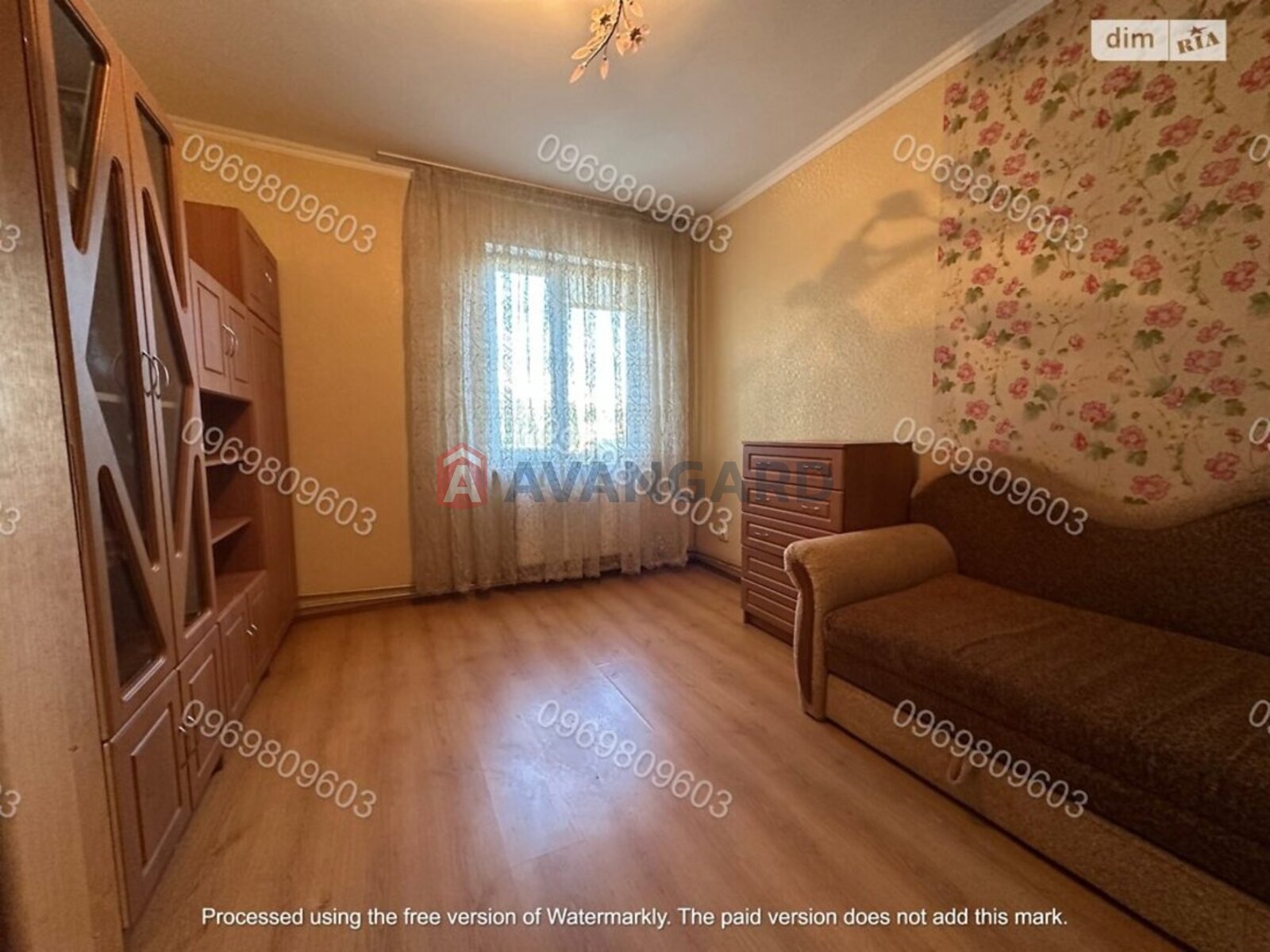 4 ��. ��������, 83/54/8 ��. �., 4/9 ������ ���� 26