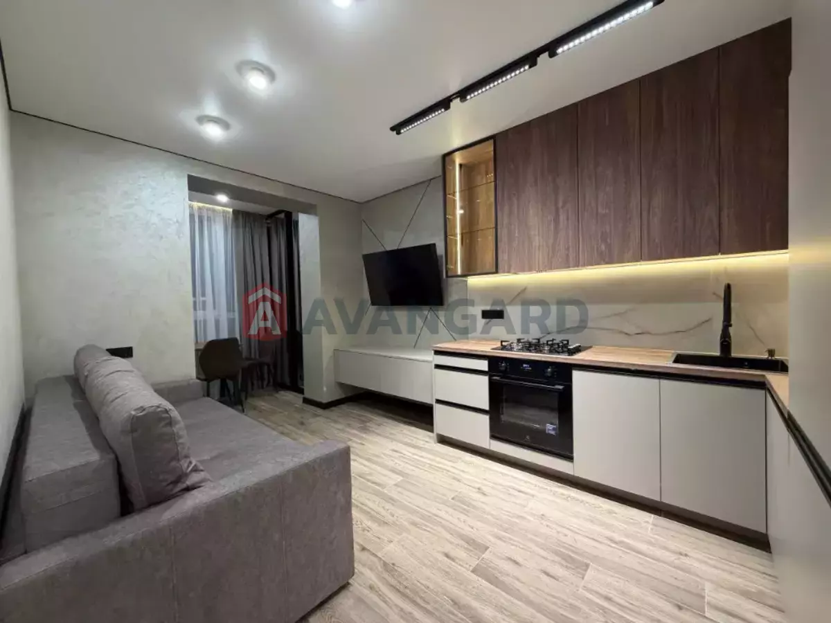 2 ��. ��������, 73/40/15 ��. �., 6/10 ������ ���� 5