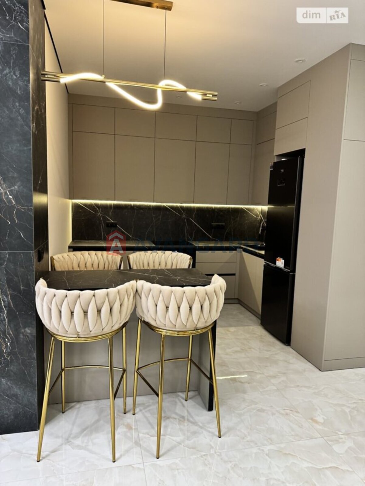 1 ��. ��������, 58/-/- ��. �., 7/15 ������ ���� 9