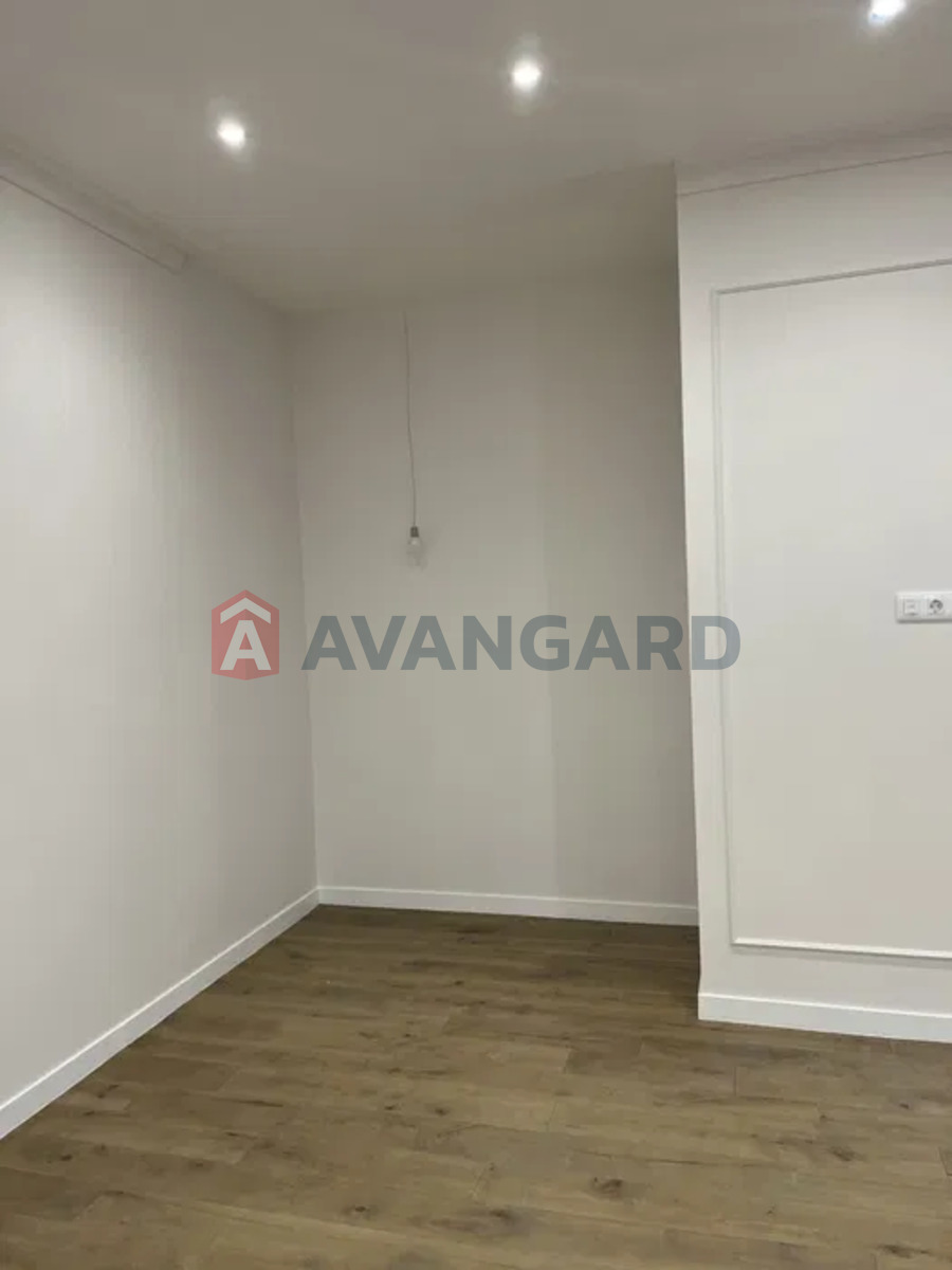 1 ��. ��������, 75/-/10 ��. �., 14/22 ������ ���� 4