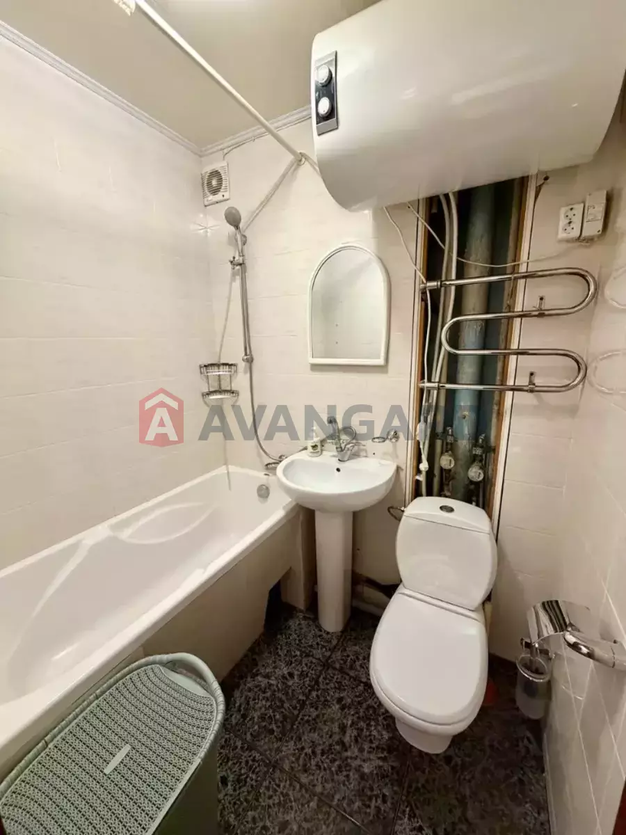 2 . , 44/-/6 . ., 4/5   5