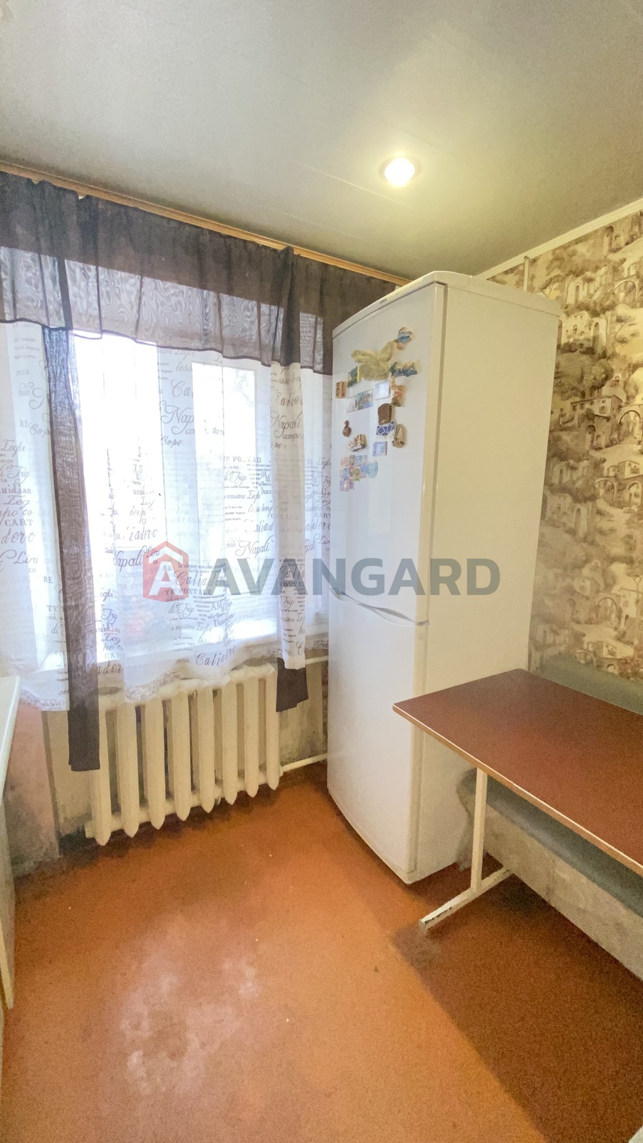 2 ��. ��������, 42/-/5 ��. �., 2/5 ������ ���� 18