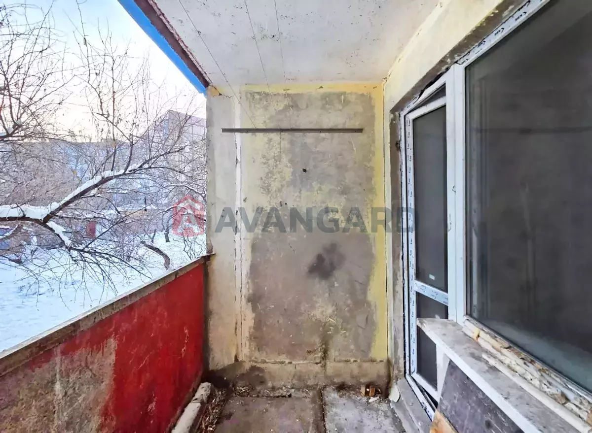 3 ����. ��������, 77/-/10 ��. �., 1/12 ���� ���� 5