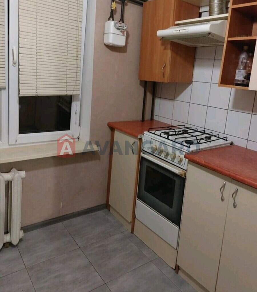 2 ��. ��������, 51/28/7 ��. �., 9/9 ������ ���� 10