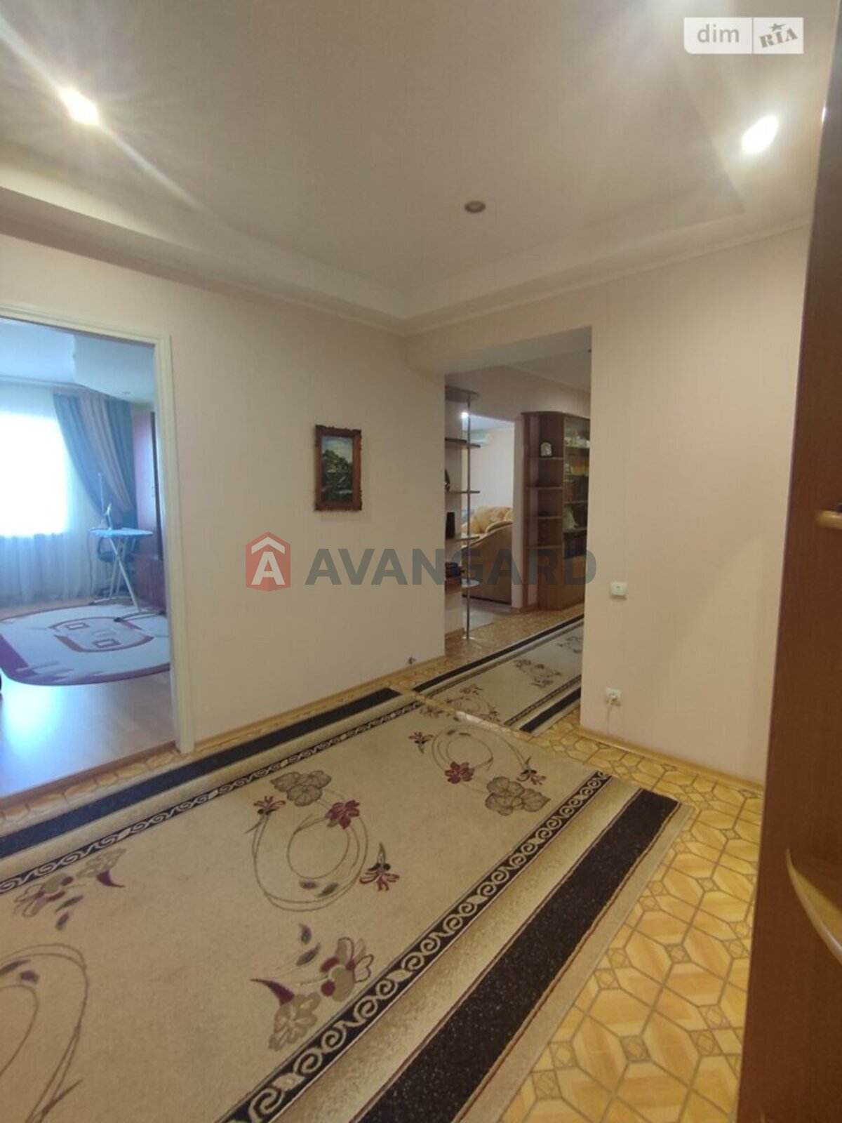 4 ��. ��������, 119/-/- ��. �., 5/5 ������ ���� 20