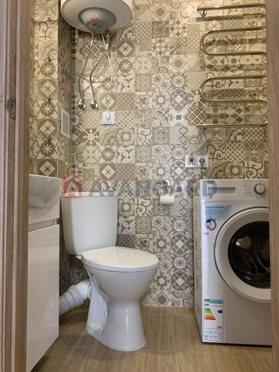 1 ��. ��������, 19/-/6 ��. �., 13/15 ������ ���� 8