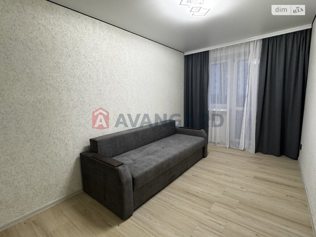 2 ��. ��������, 50/28/8 ��. �., 4/9 ������ ���� 18