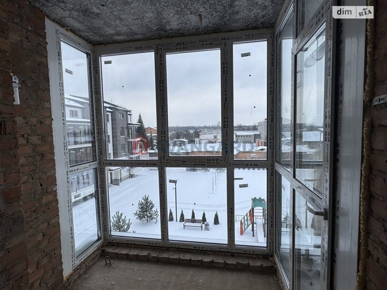 2 ��. ��������, 79/-/- ��. �., 3/3 ������ ���� 4