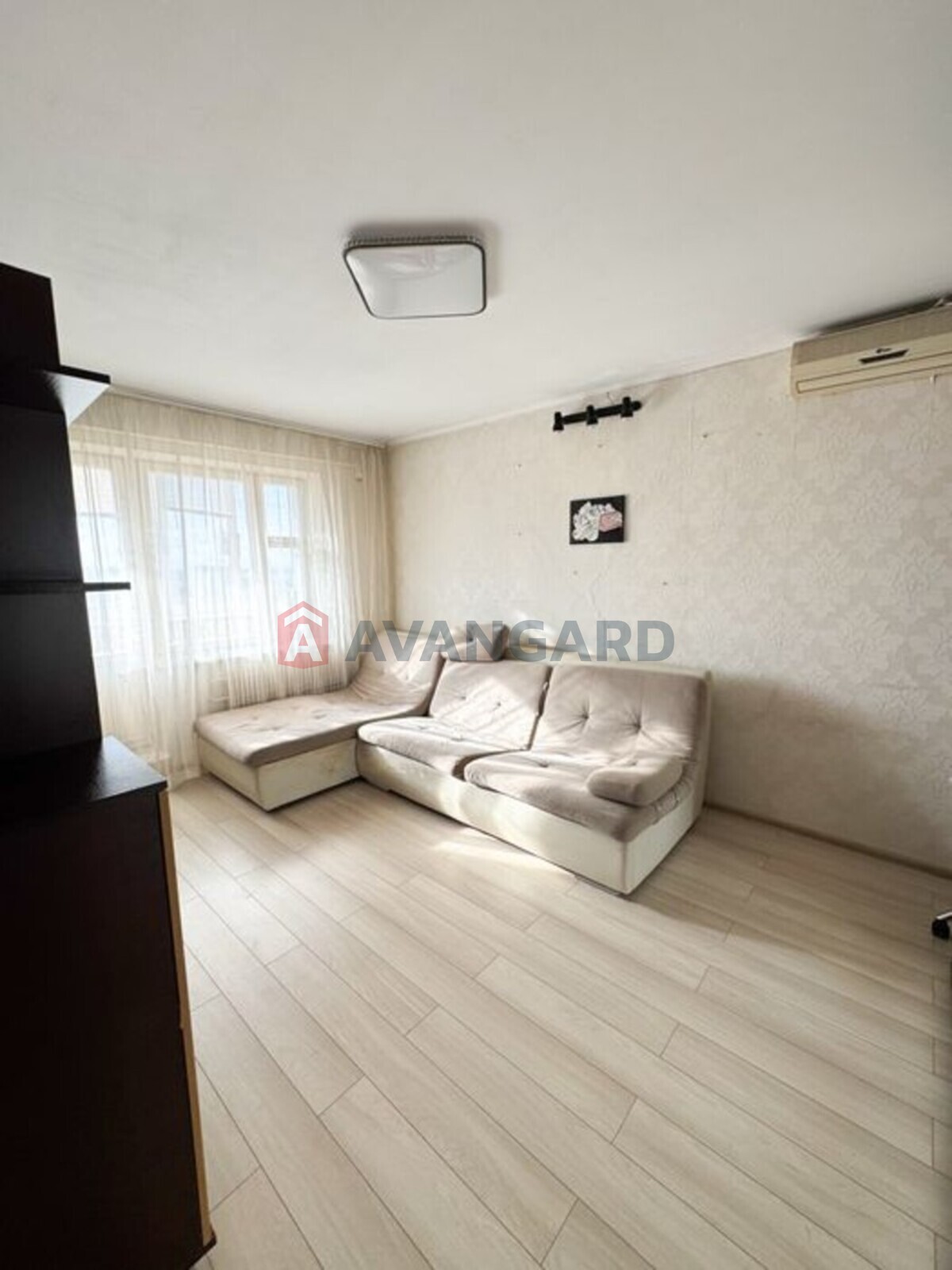 2 ����. ��������, 52/-/17 ��. �., 10/10 ���� ���� 5