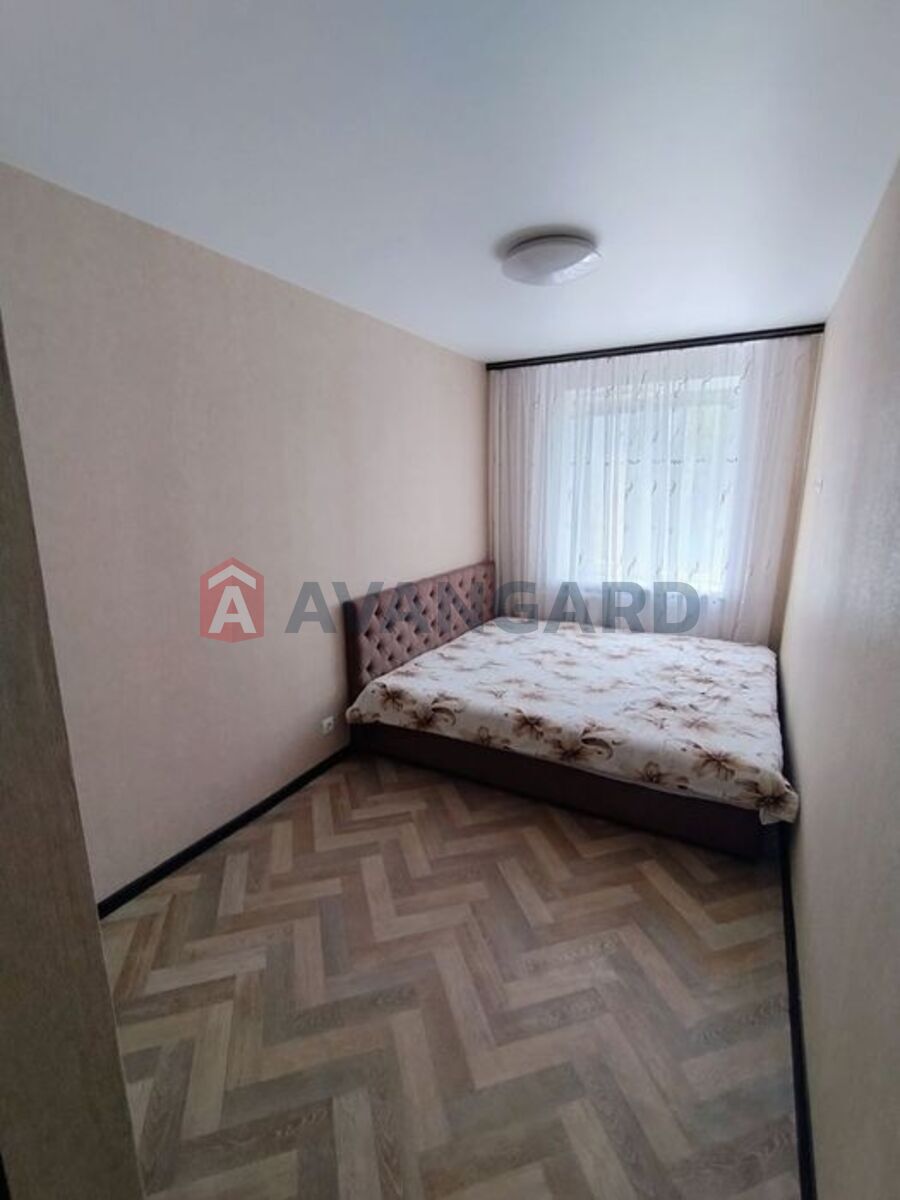 2 . , 45/-/6 . ., 4/5   17