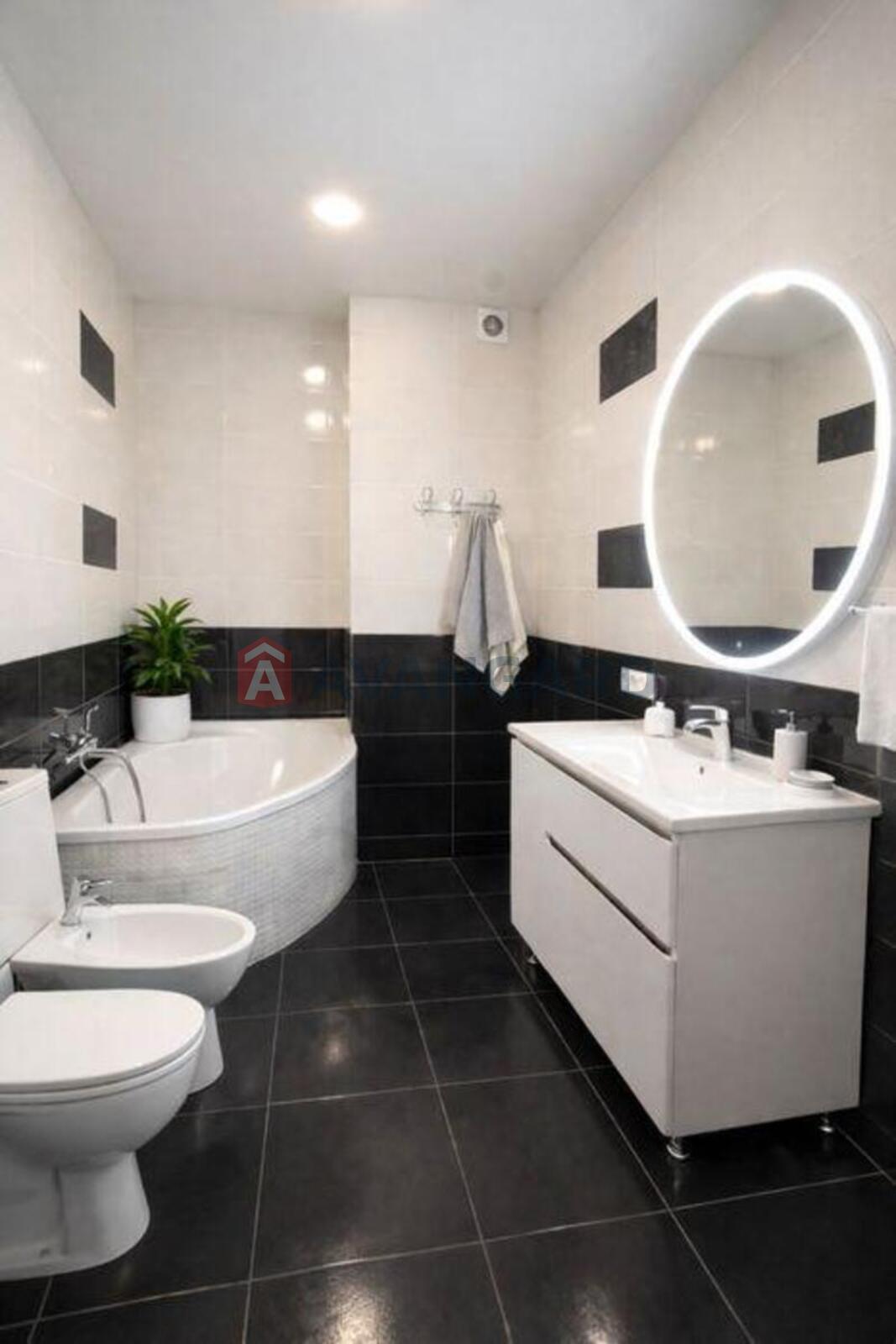 2 ��. ��������, 67/-/40 ��. �., 3/3 ������ ���� 5