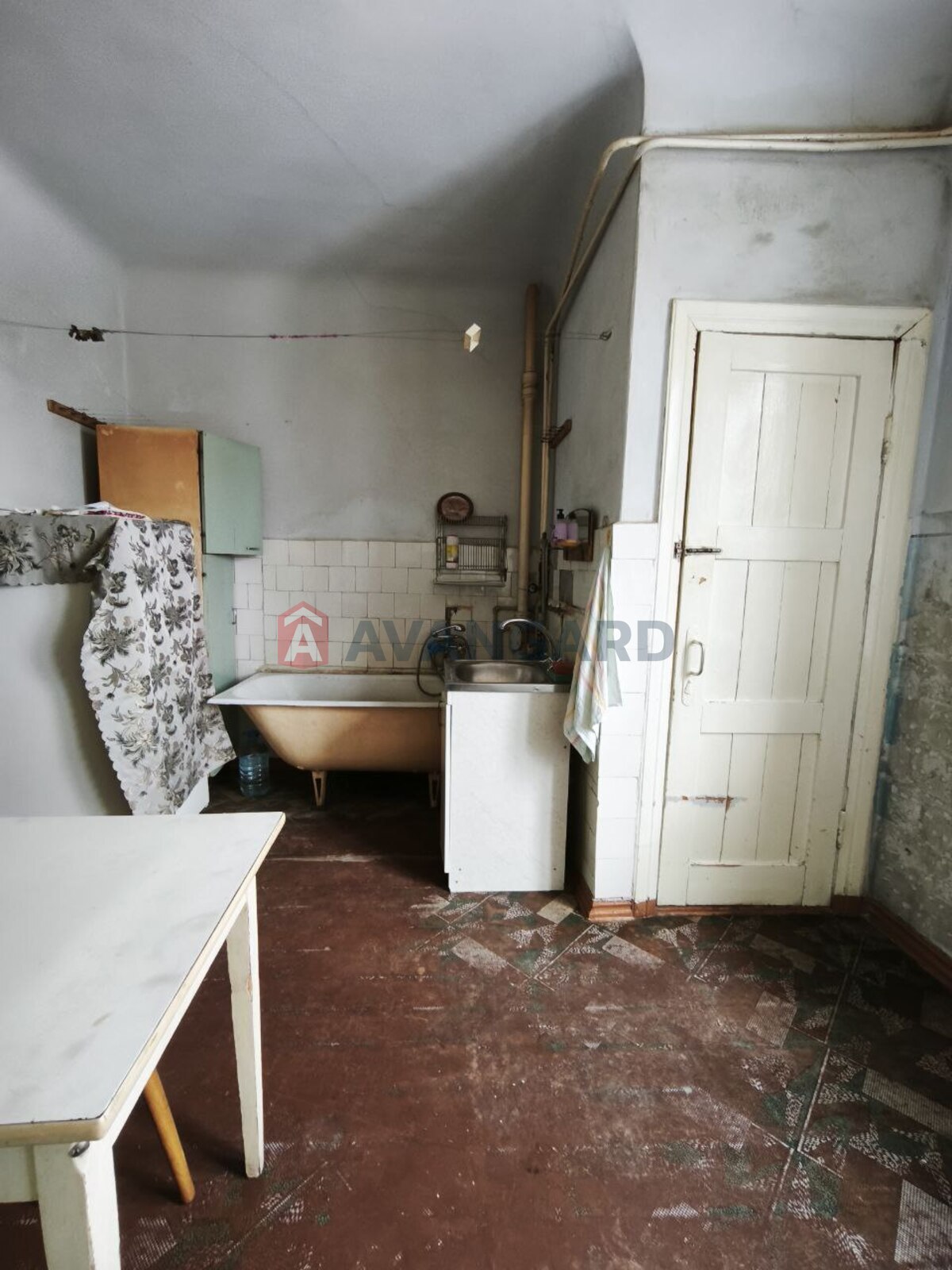 2 ��. ��������, 55,6/35,5/11 ��. �., 4/4 ������ ���� 2