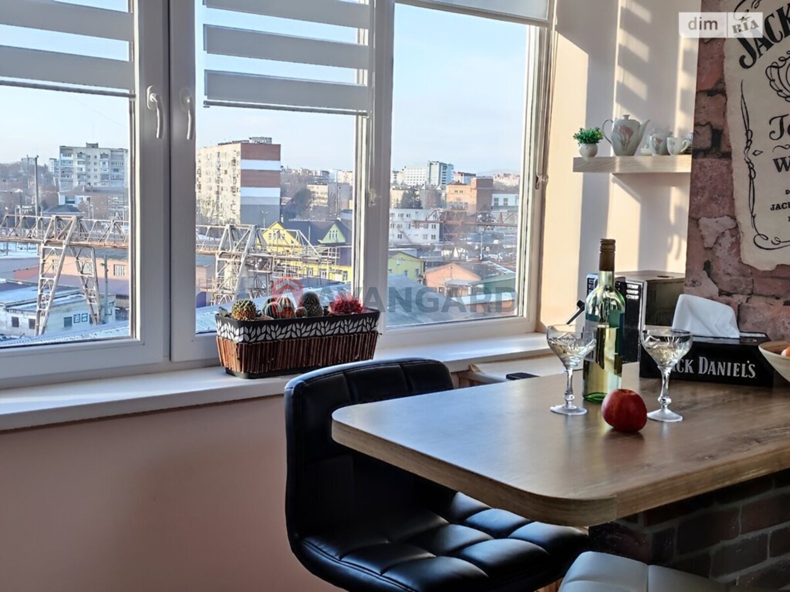 2 ��. ��������, 78/59/11 ��. �., 4/5 ������ ���� 4