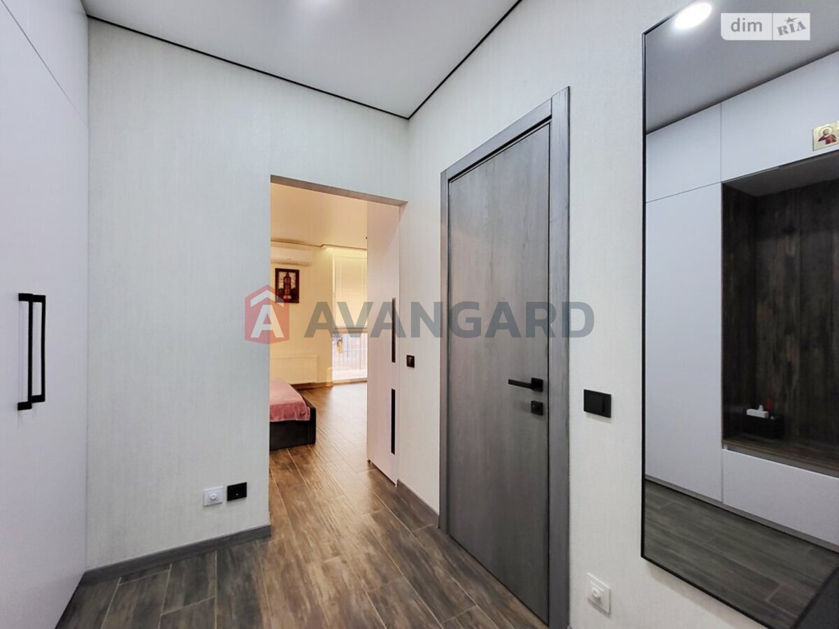 1 ��. ��������, 31/-/- ��. �., 12/16 ������ ���� 12