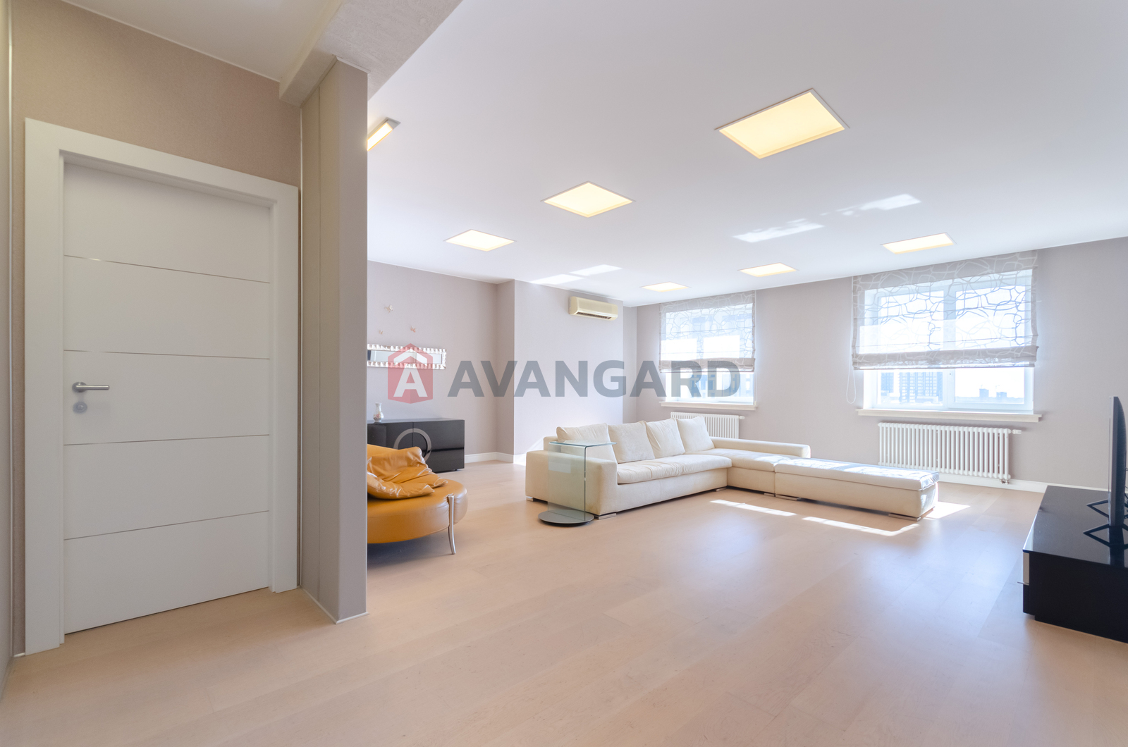 4 ��. ��������, 201.7/-/35 ��. �., 16/18 ������ ���� 15