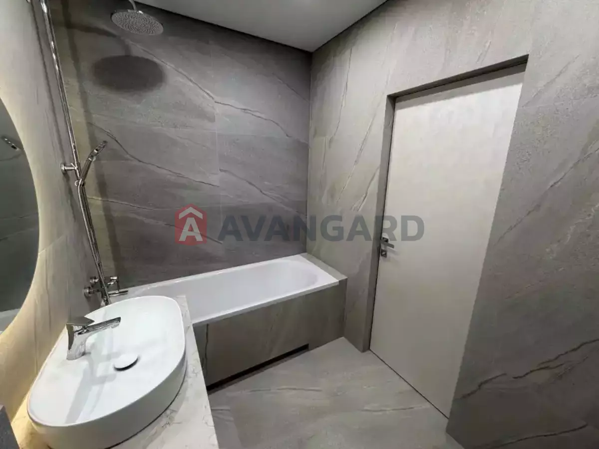 1 ��. ��������, 49/15/20 ��. �., 4/10 ������ ���� 15