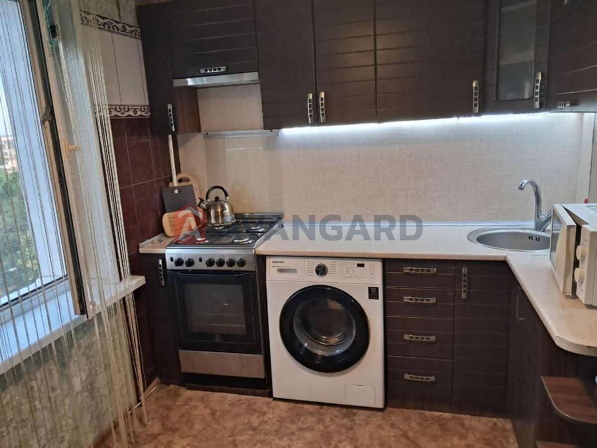 2 ����. ��������, 49/-/9 ��. �., 7/9 ���� ���� 5