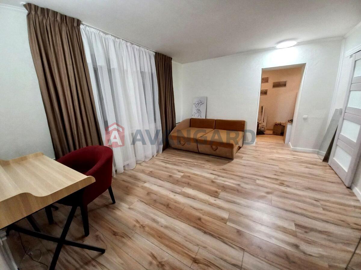 1 . , 36.4 / 17.6 / 8 ? . ., 10/18   3