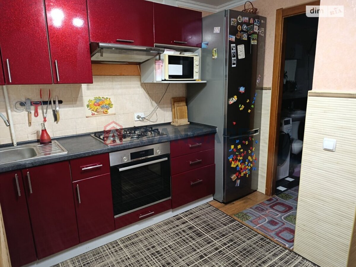 2 ��. ��������, 40/-/- ��. �., 1/5 ������ ���� 9