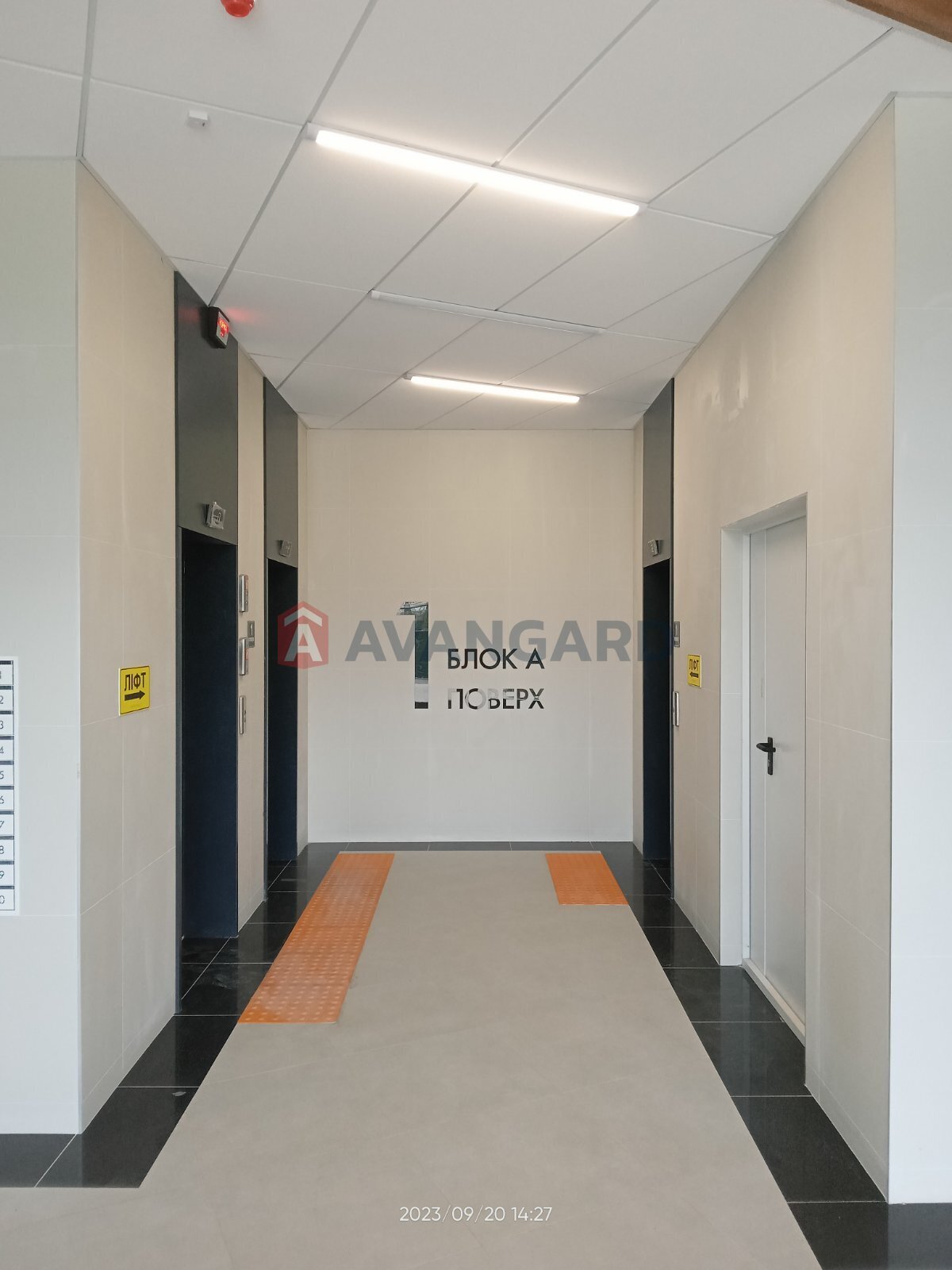 2 ��. ��������, 64/25/17 ��. �., 22/23 ������ ���� 4