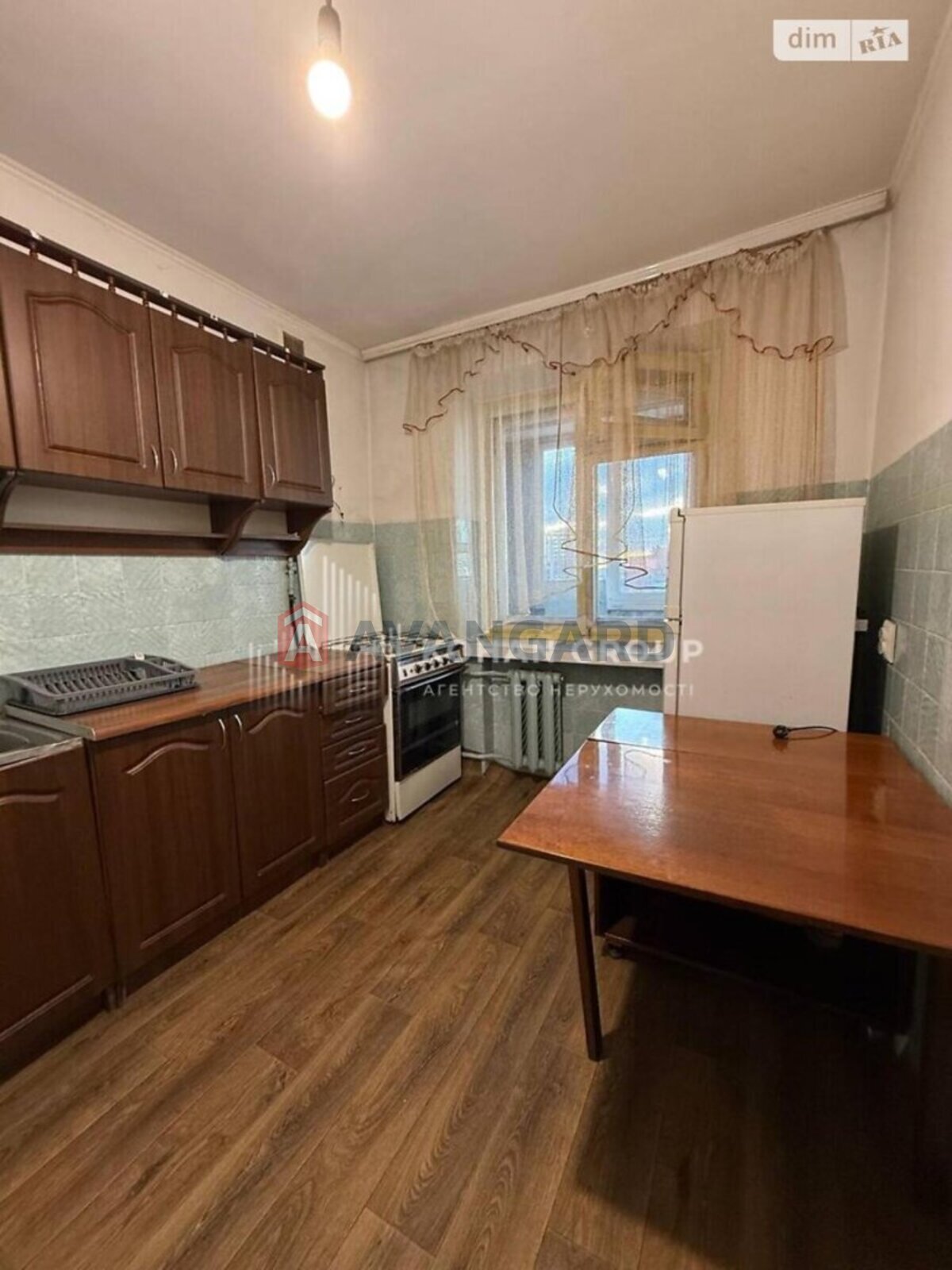 1 ��. ��������, 35/18/6 ��. �., 9/10 ������ ���� 1