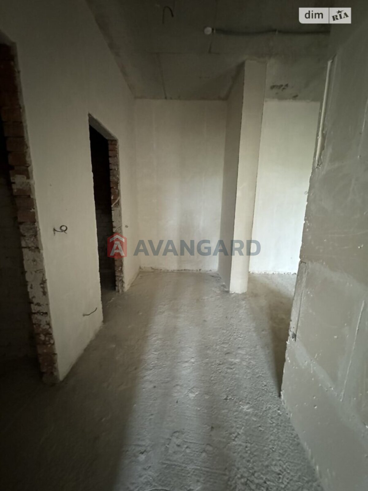 2 ��. ��������, 94/56/18 ��. �., 4/14 ������ ���� 8