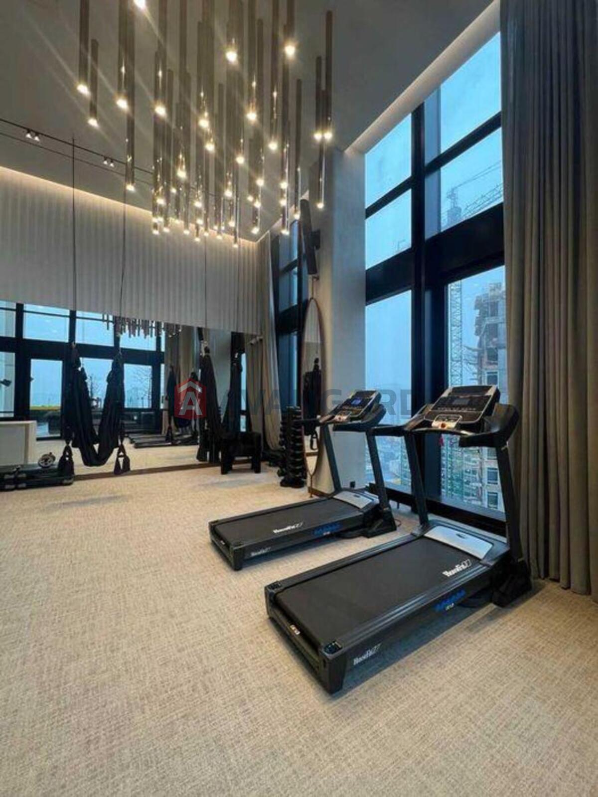 3 ��. ��������, 88/-/32 ��. �., 10/25 ������ ���� 21