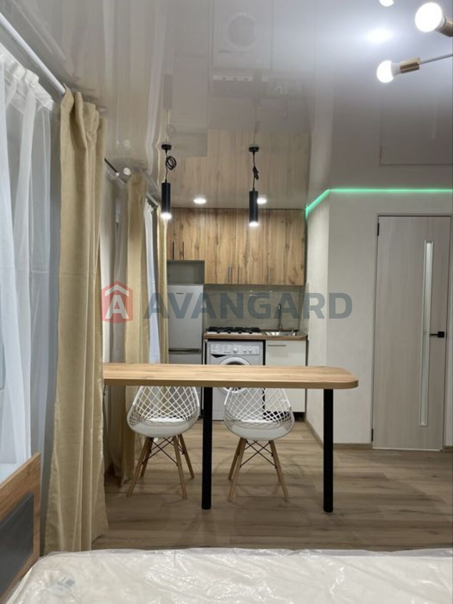 1 . , 28/-/5 . ., 5/5   13