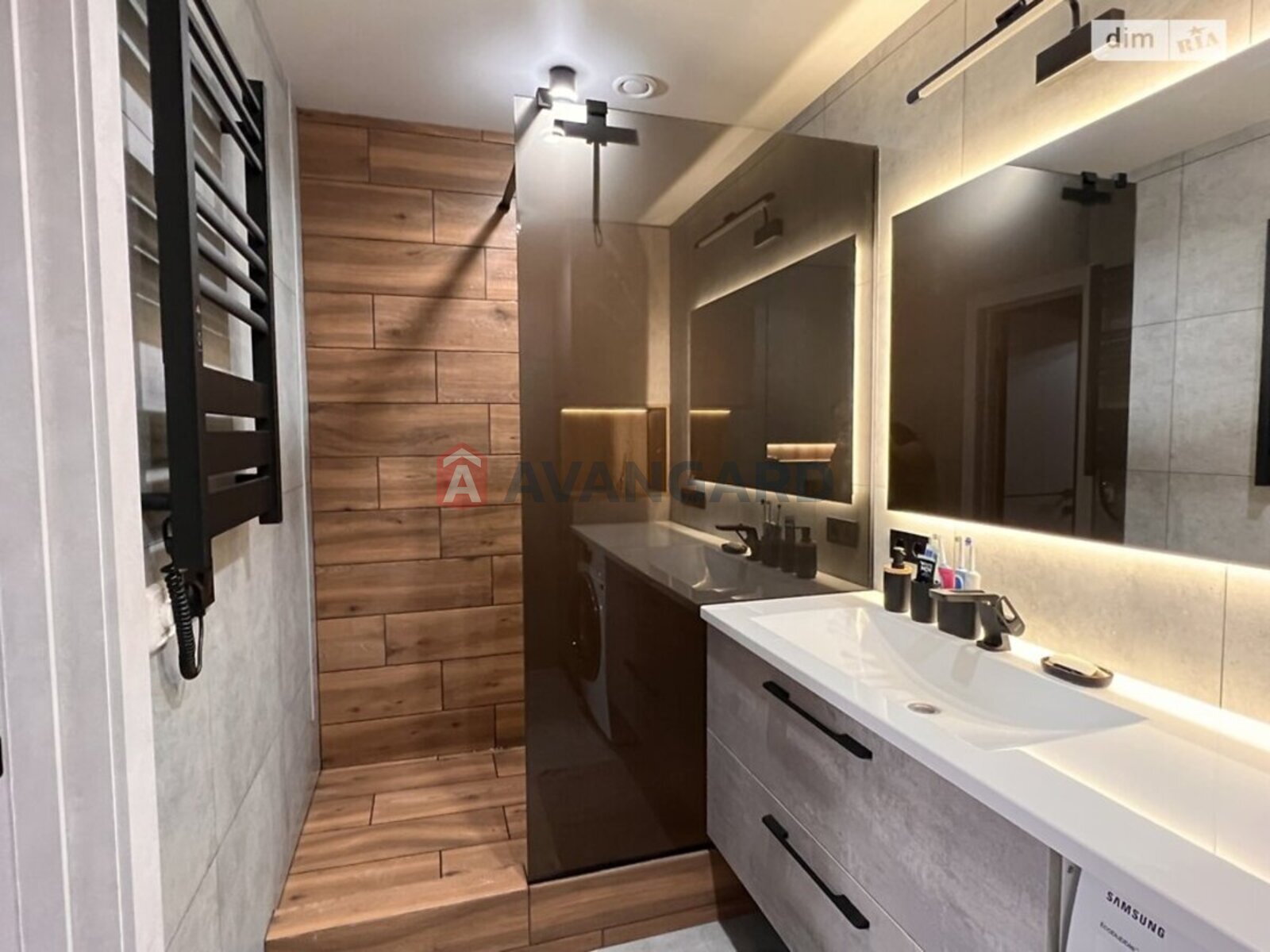 3 ��. ��������, 78/-/10 ��. �., 5/10 ������ ���� 18