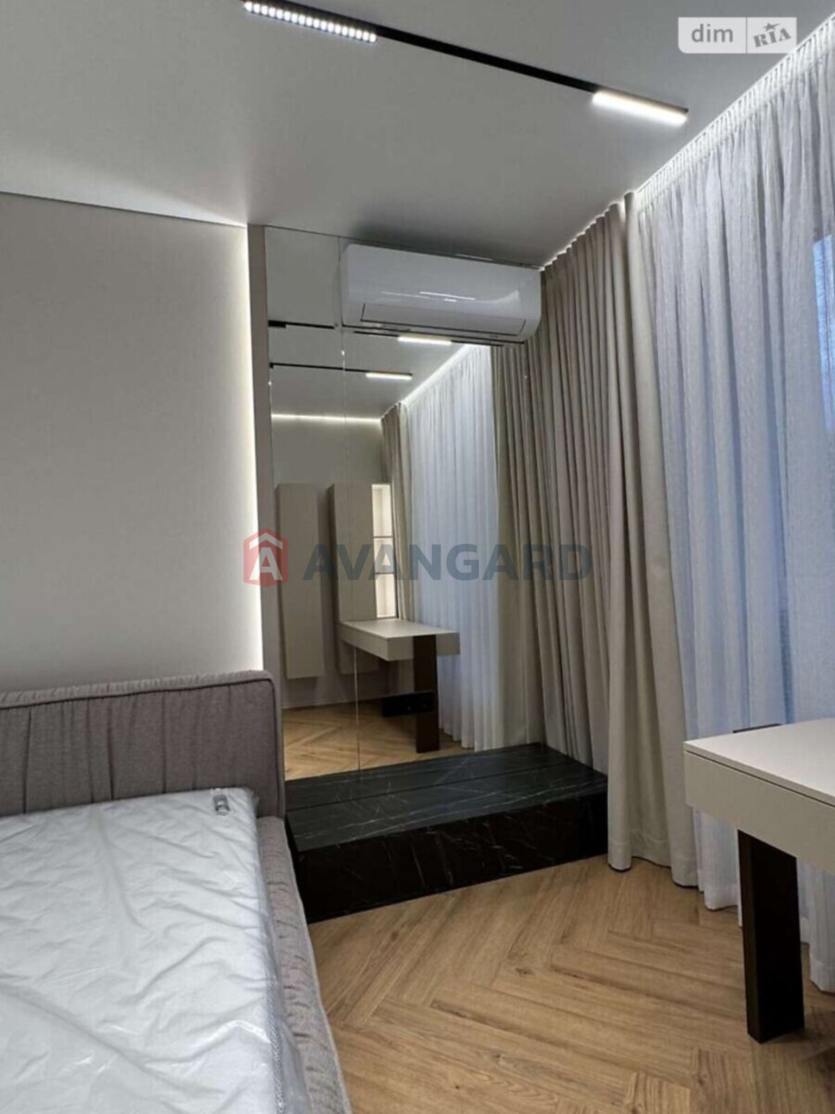 1 . , 42/-/16 . ., 8/10   6