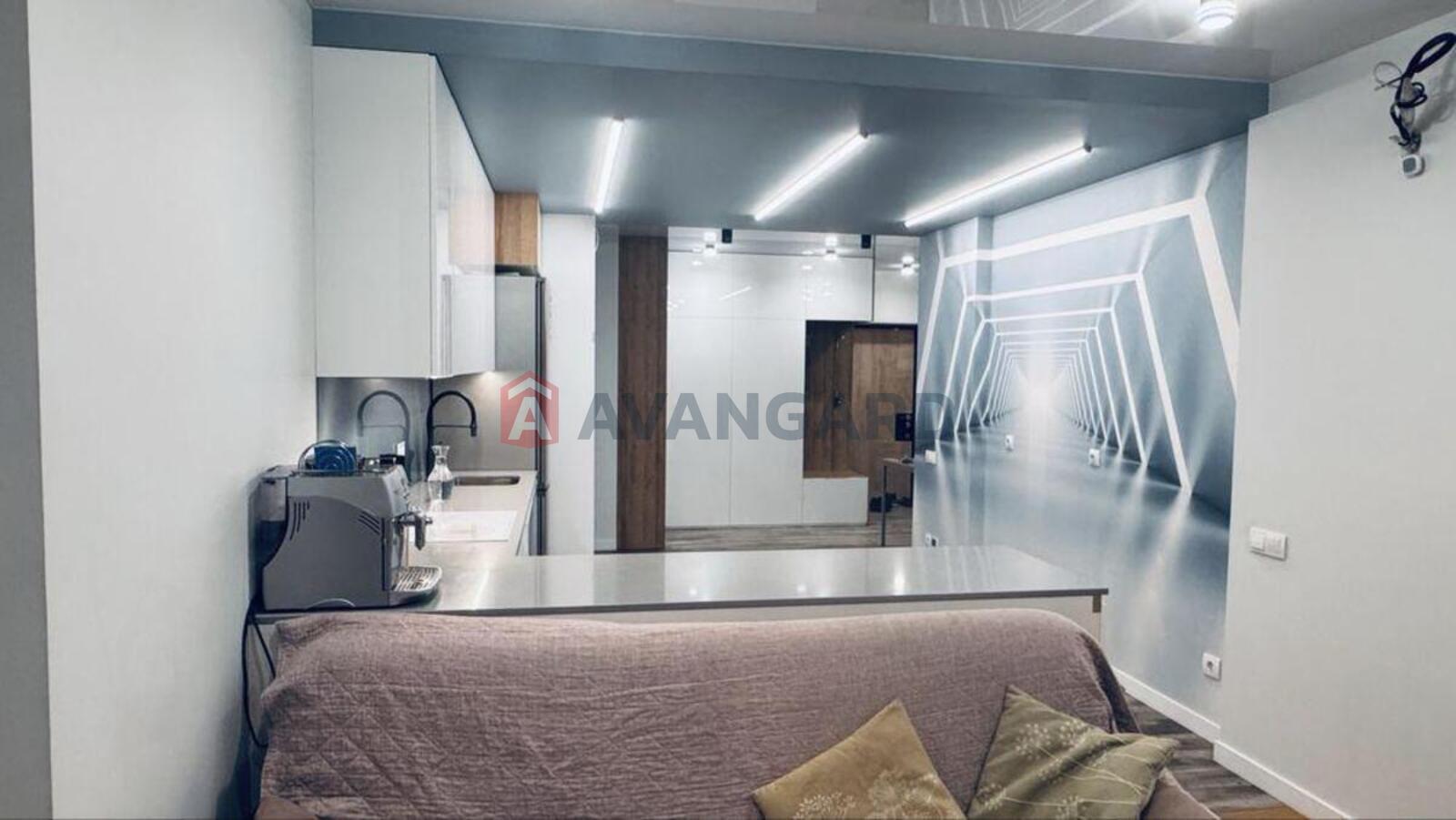 4 ����. ��������, 97/-/25 ��. �., 19/25 ���� ���� 4