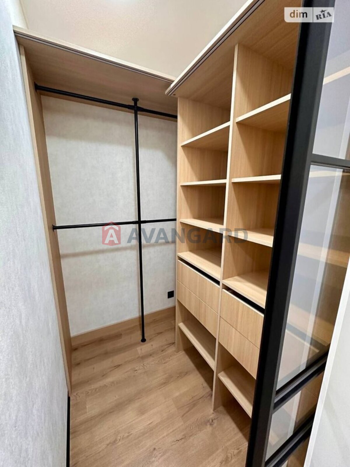 2 ��. ��������, 74/-/- ��. �., 5/11 ������ ���� 24