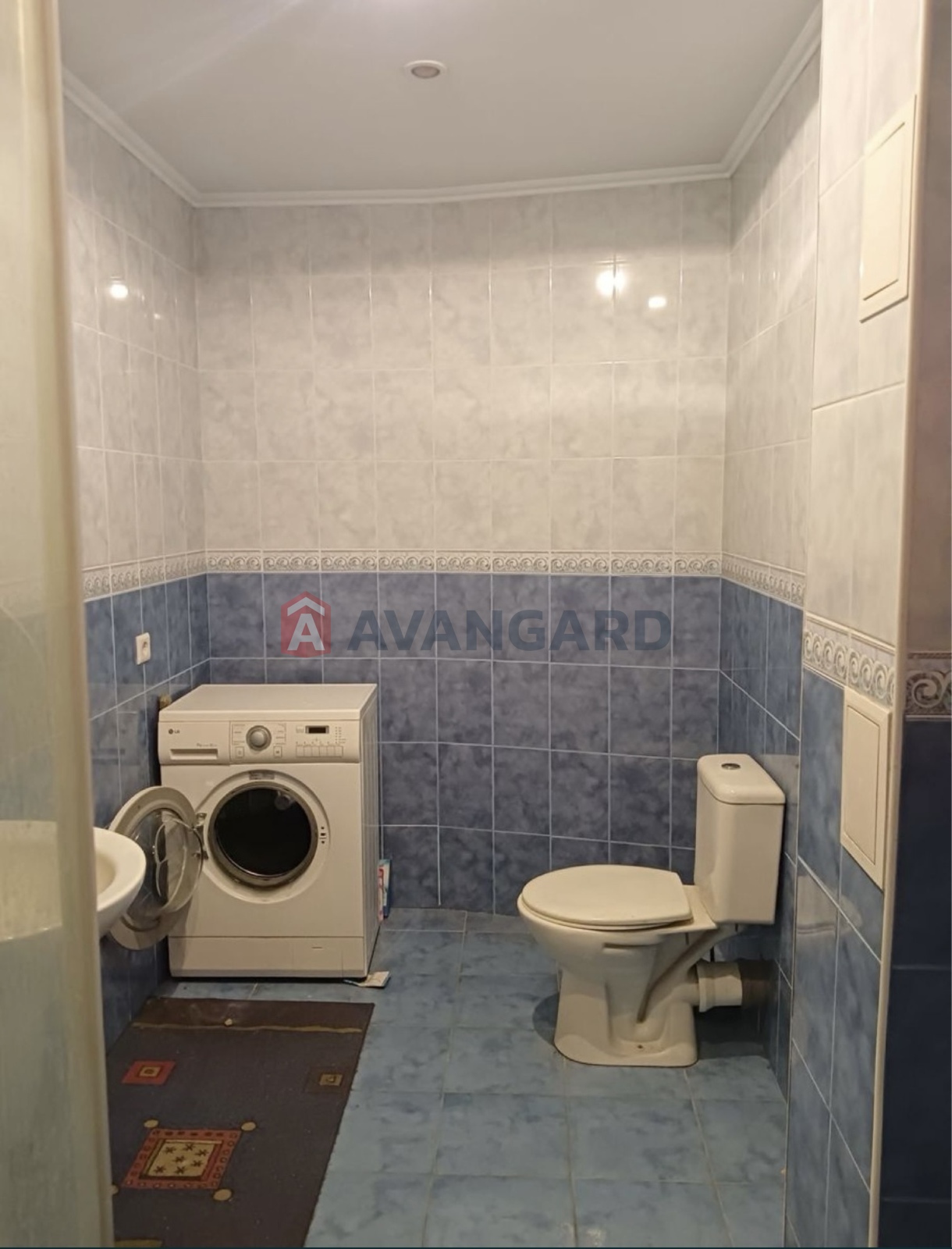 3 ����. ��������, 122/-/23 ��. �., 9/10 ���� ���� 8