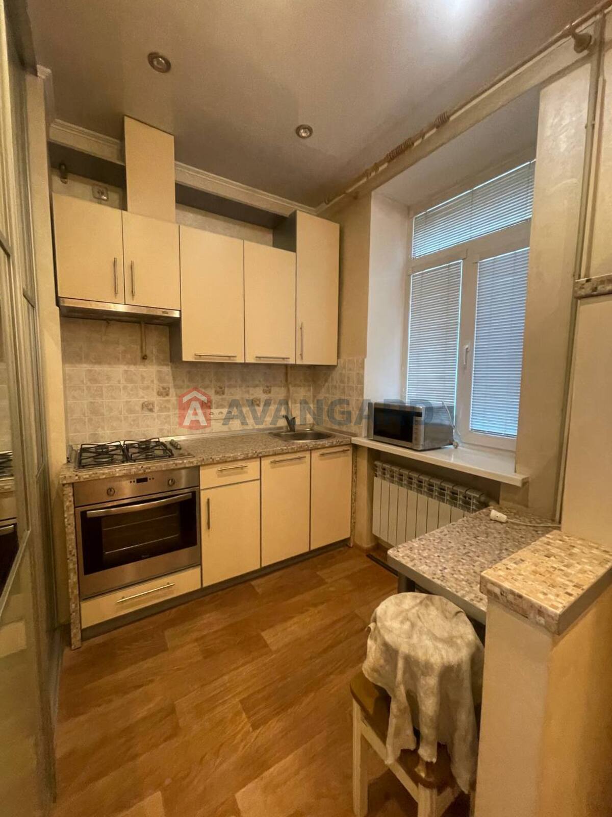 1 ����. ��������, 31/20/6 ��. �., 2/2 ���� ���� 6