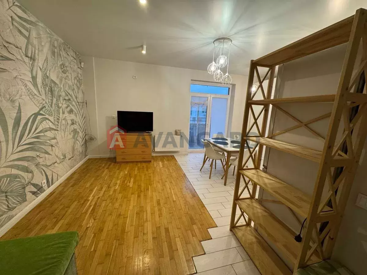 3 ����. ��������, 84/30/18 ��. �., 6/6 ���� ���� 8