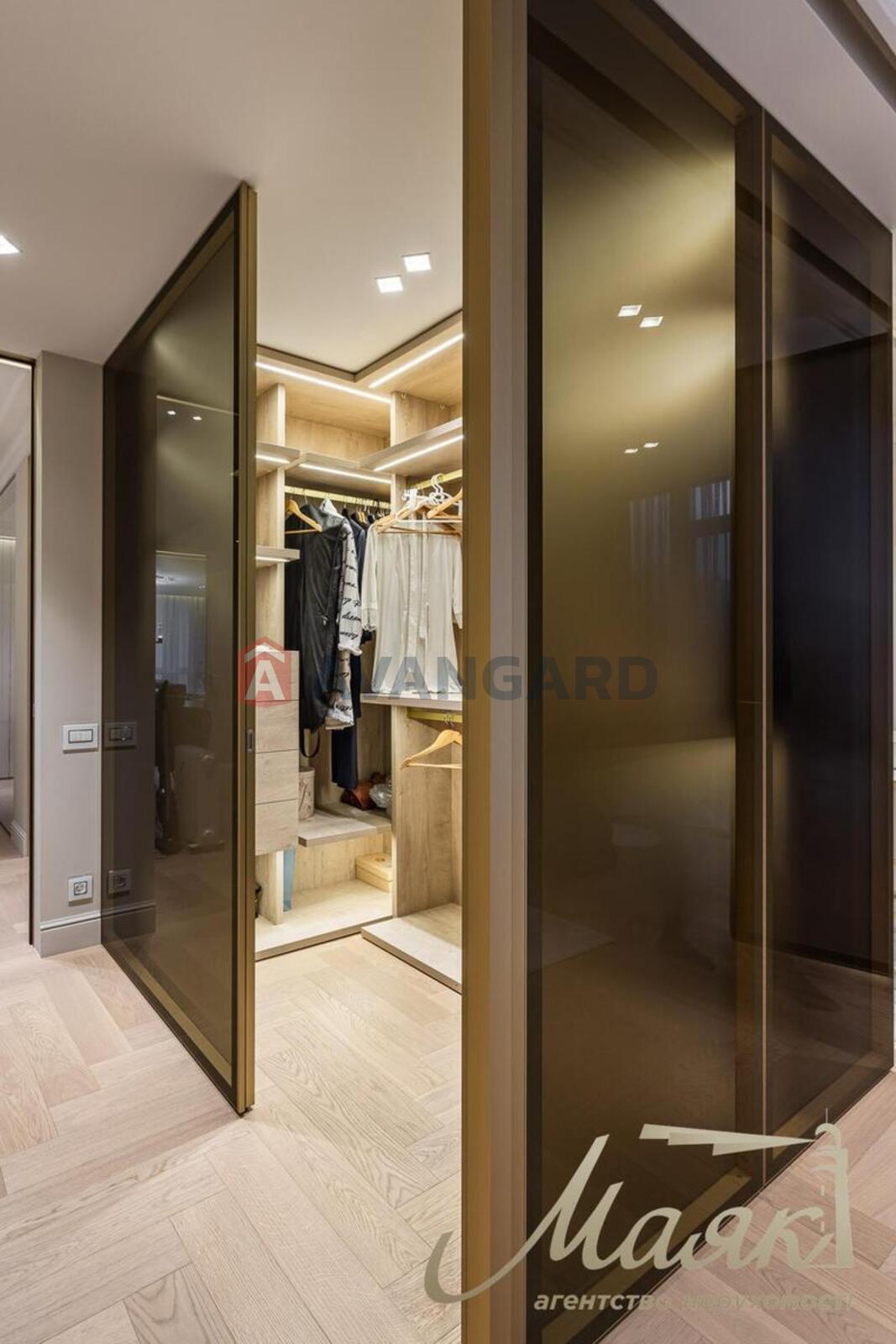 3 ��. ��������, 122/60/40 ��. �., 12/24 ������ ���� 26