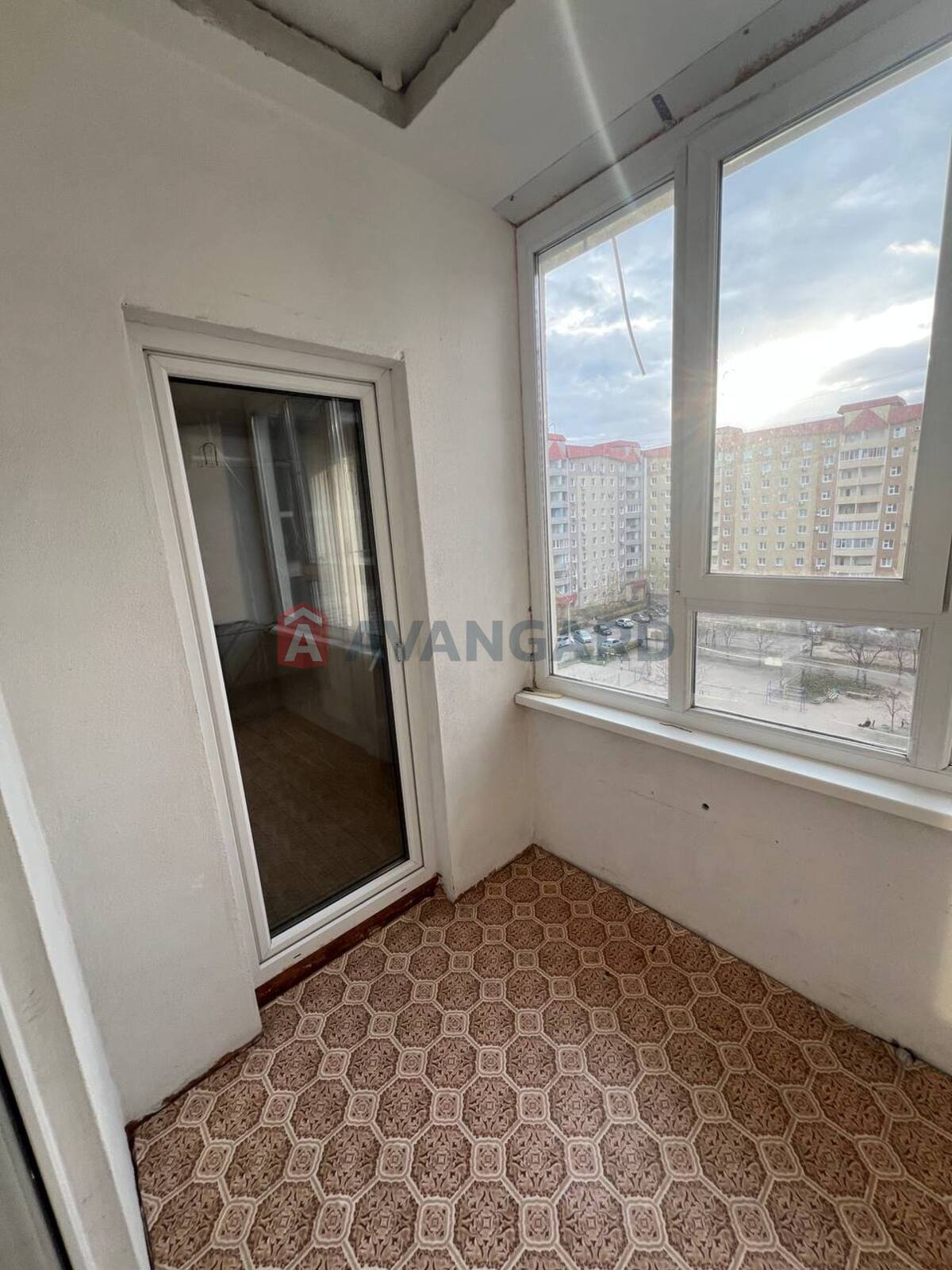 2 ��. ��������, 75/-/23 ��. �., 7/10 ������ ���� 12