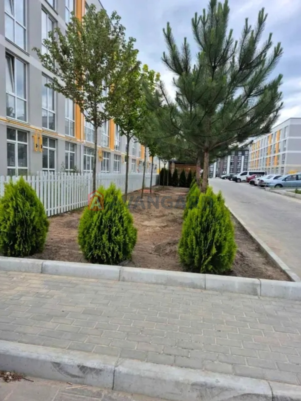 1 ��. ��������, 19/12/4 ��. �., 4/5 ������ ���� 9