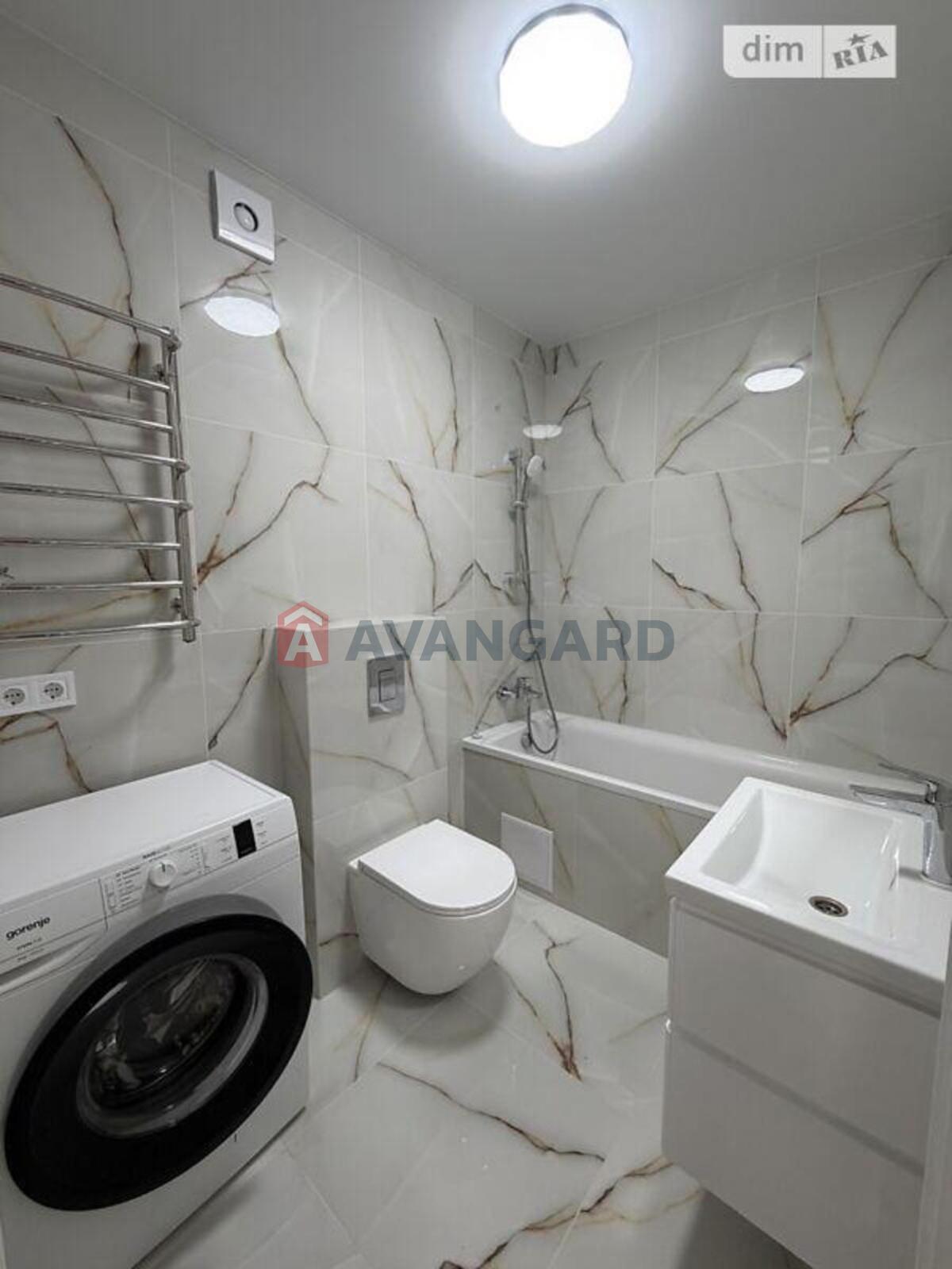 2 ��. ��������, 41/-/9 ��. �., 5/10 ������ ���� 5