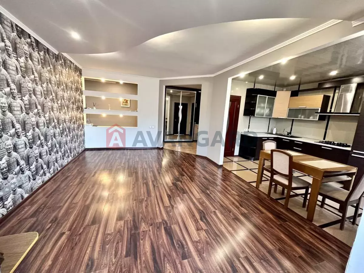 3 ����. ��������, 93/-/30 ��. �., 9/11 ���� ���� 16