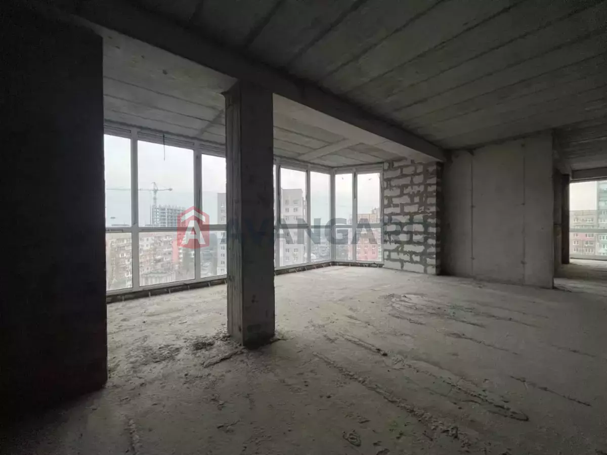 3 ��. ��������, 76/56/10 ��. �., 10/14 ������ ���� 1