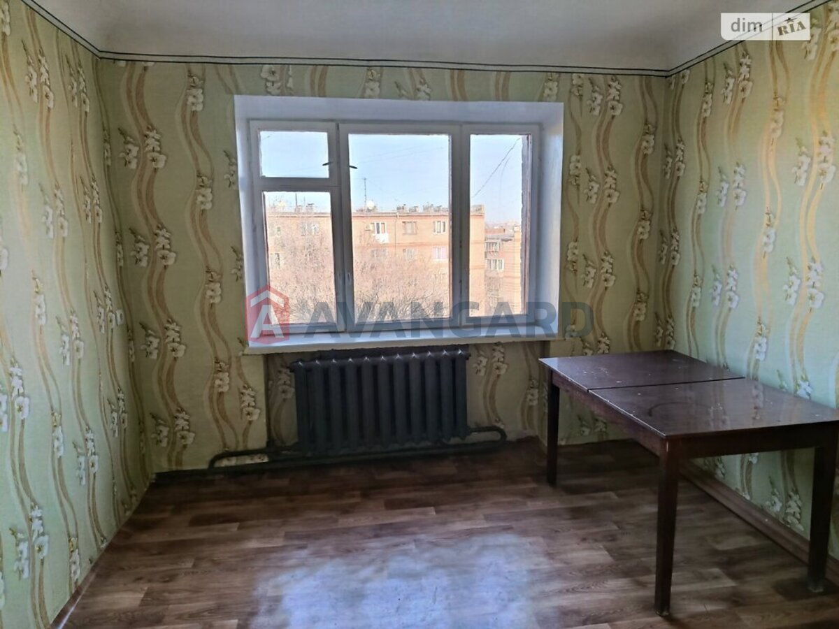 1 ����. ��������, 18/13/5 ��. �., 5/5 ���� ���� 16