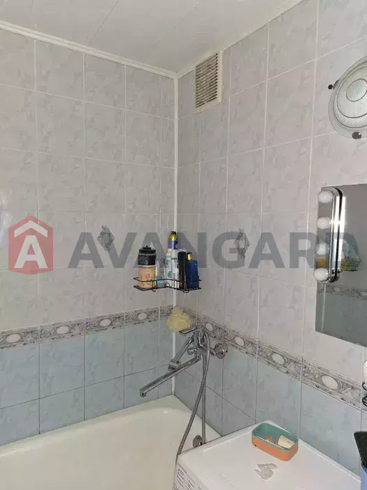 2 ����. ��������, 50/-/7 ��. �., 9/9 ���� ���� 11