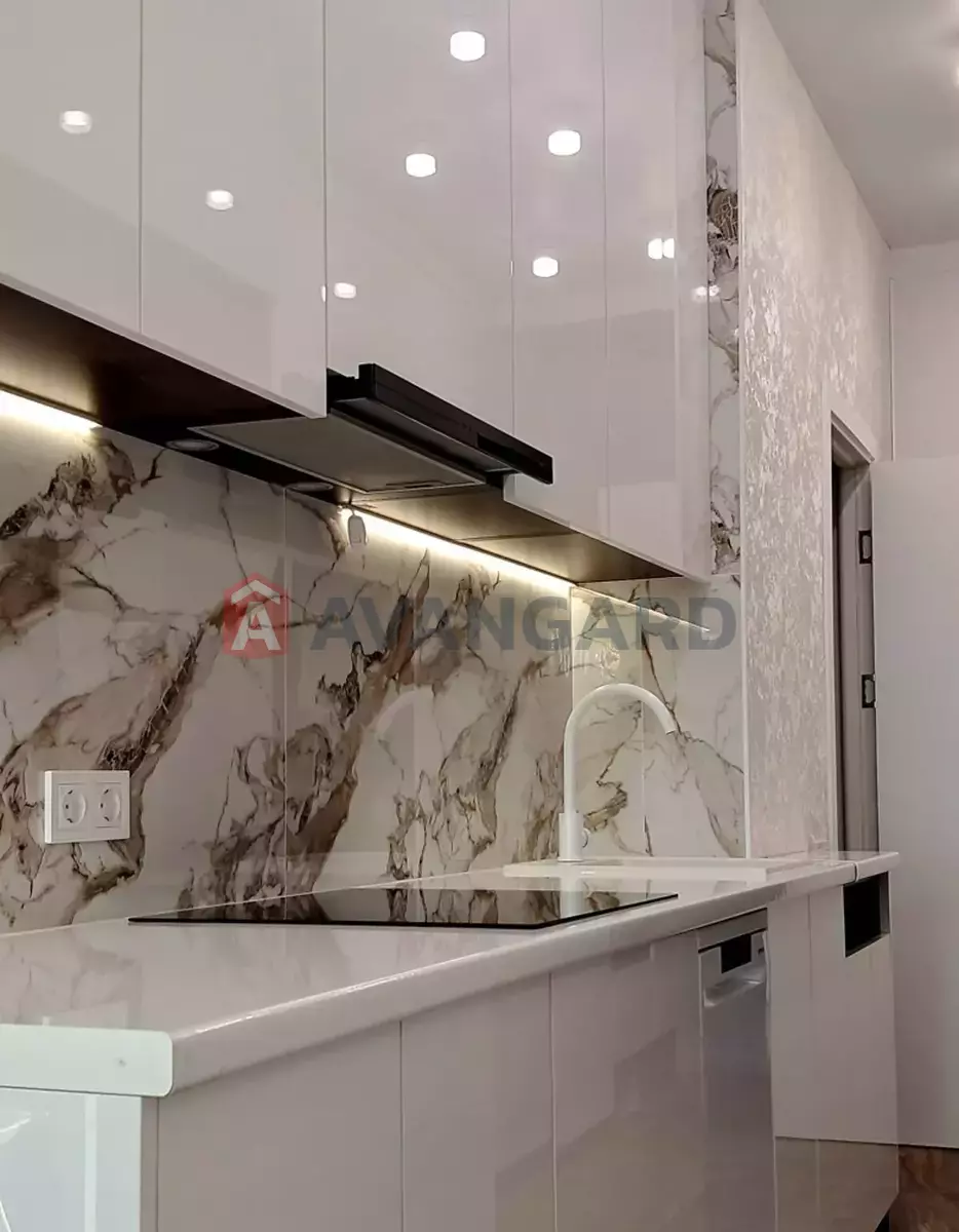 1 ����. ��������, 30/-/- ��. �., 28/32 ���� ���� 4