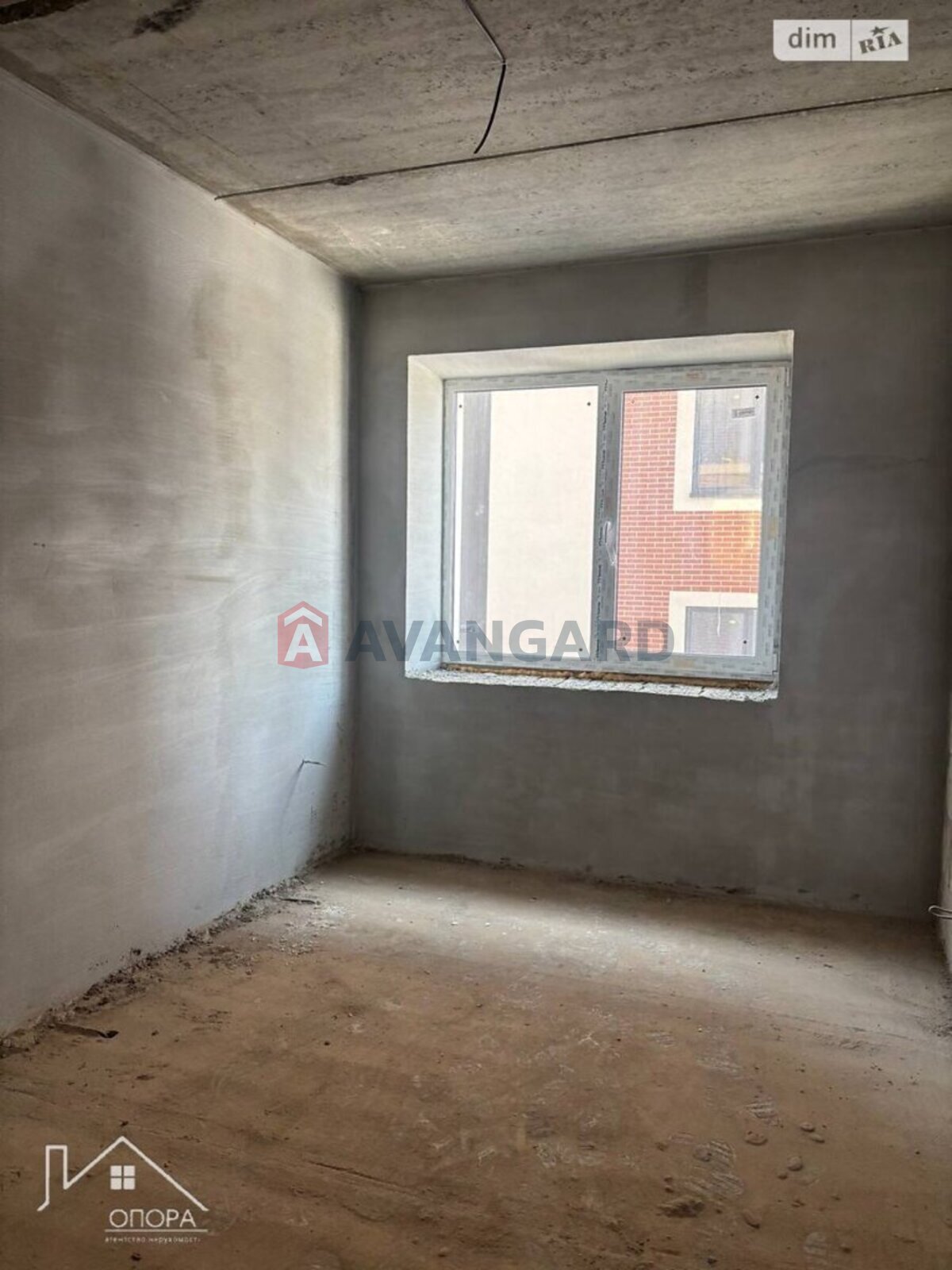 3 ��. ��������, 82/41/20 ��. �., 6/9 ������ ���� 27