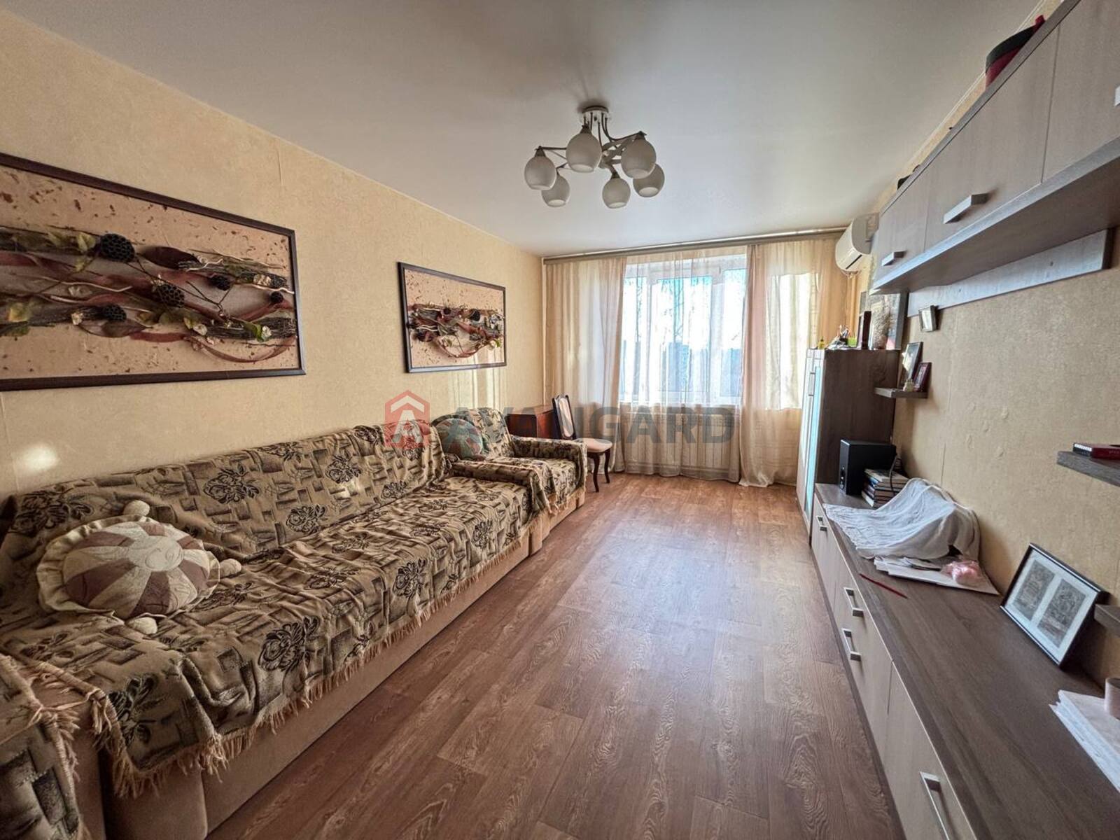 3 ��. ��������, 72/-/9 ��. �., 7/9 ������ ���� 7