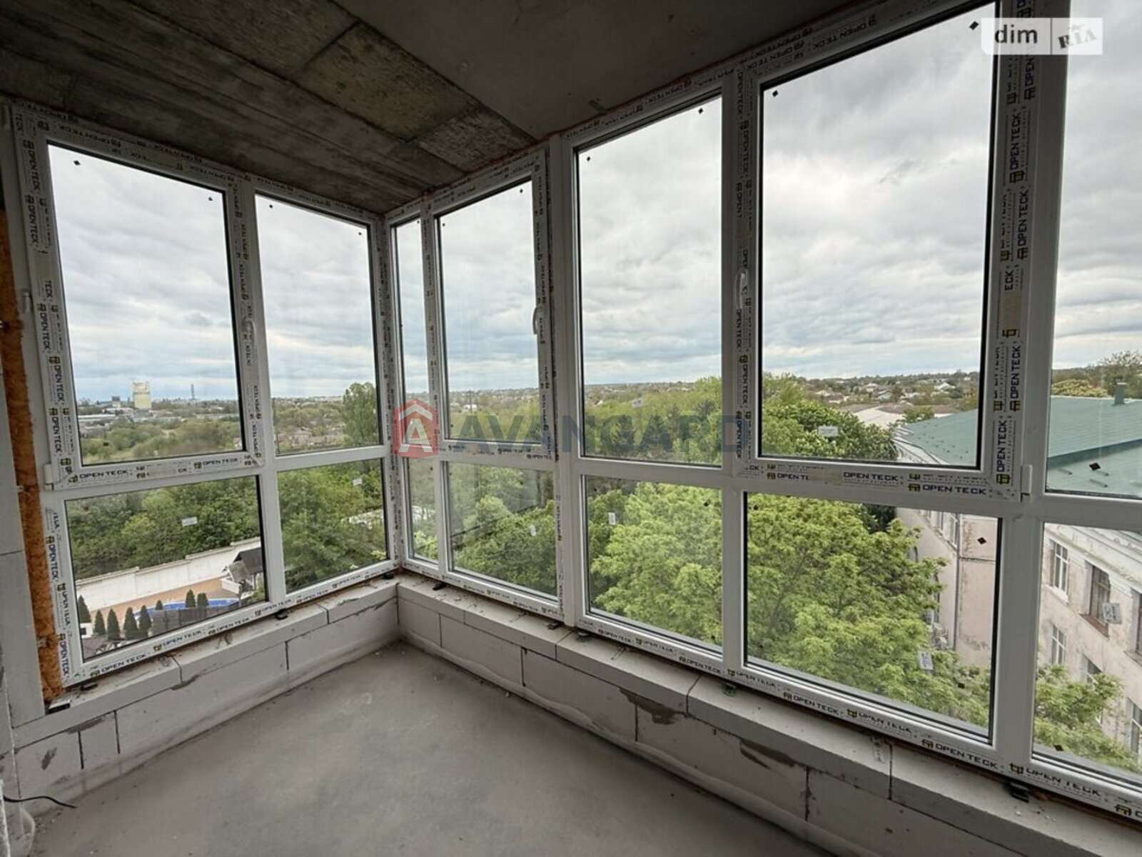 2 ��. ��������, 75/42/18 ��. �., 10/10 ������ ���� 5