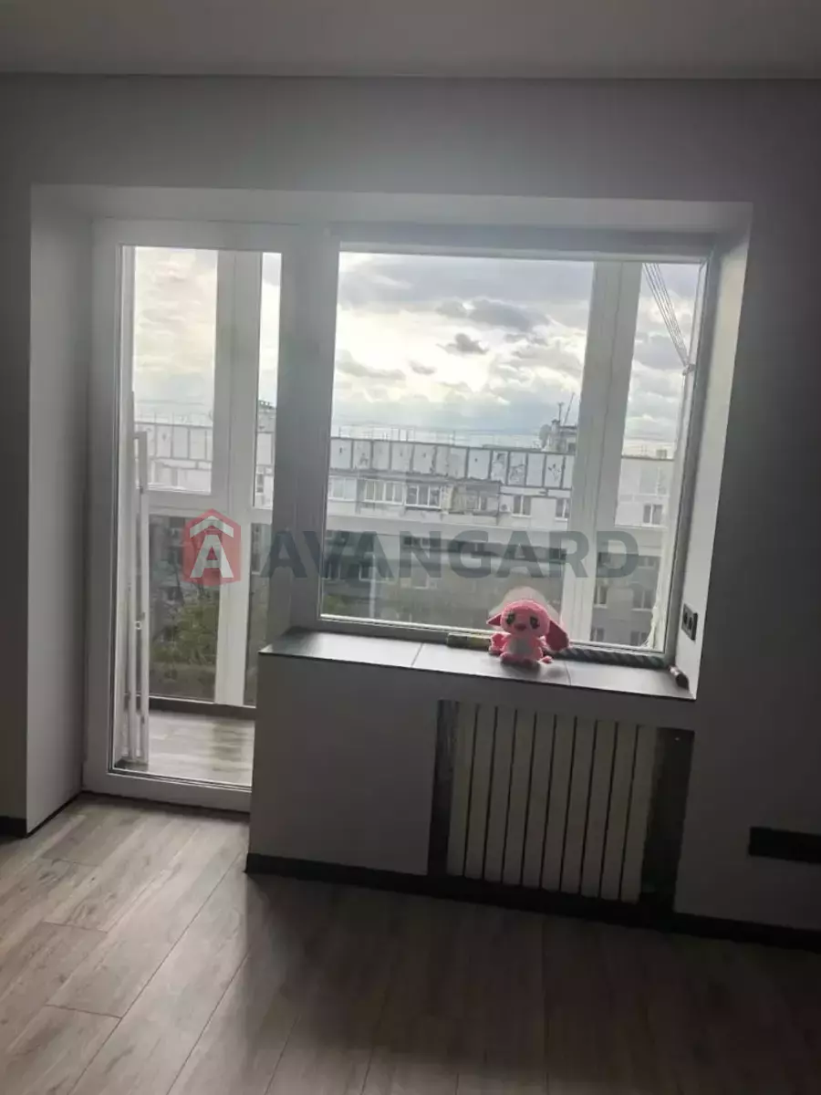 3 ��. ��������, 70/-/7 ��. �., 9/9 ������ ���� 10