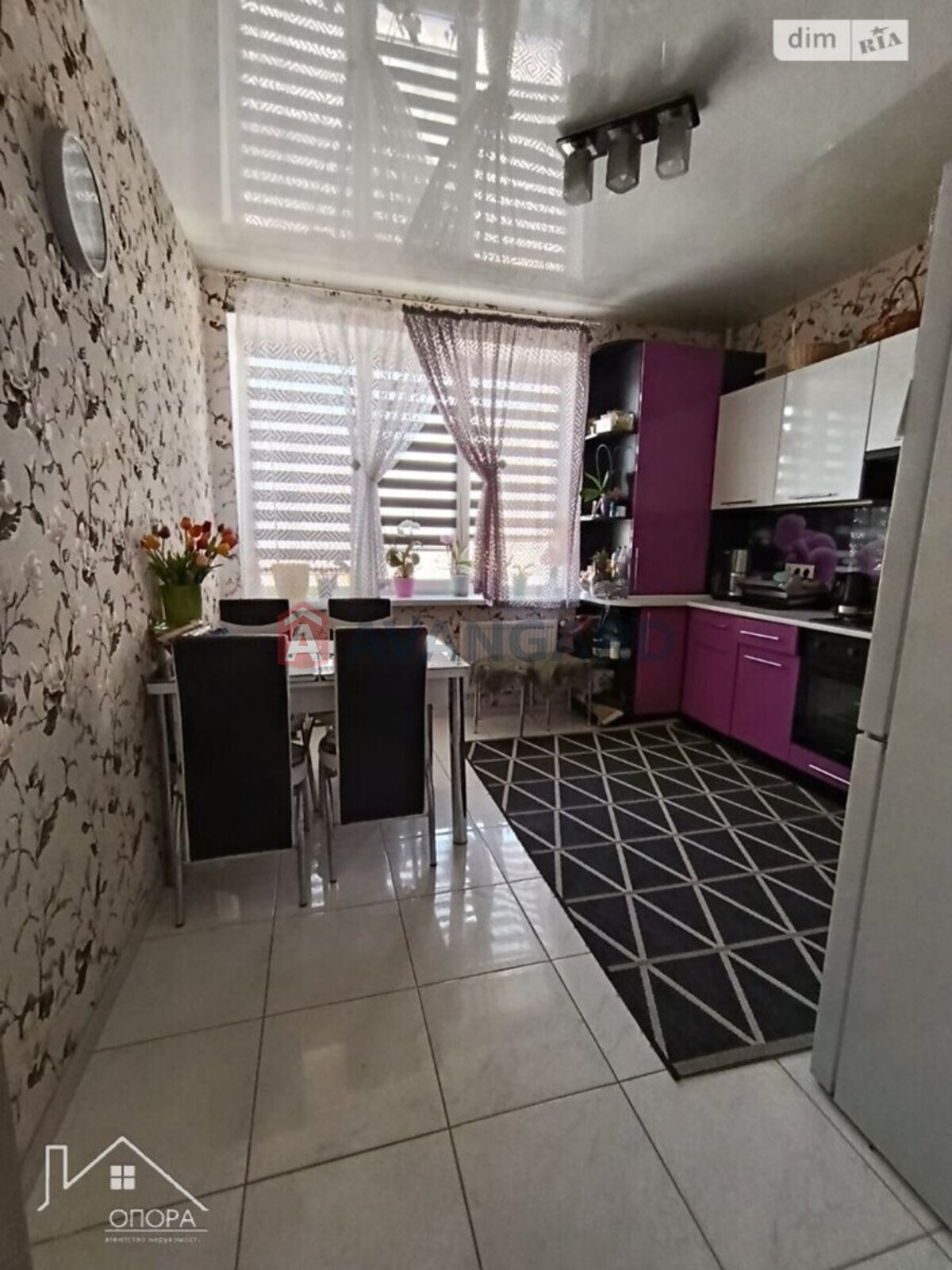 2 ��. ��������, 73/35/12 ��. �., 2/10 ������ ���� 4