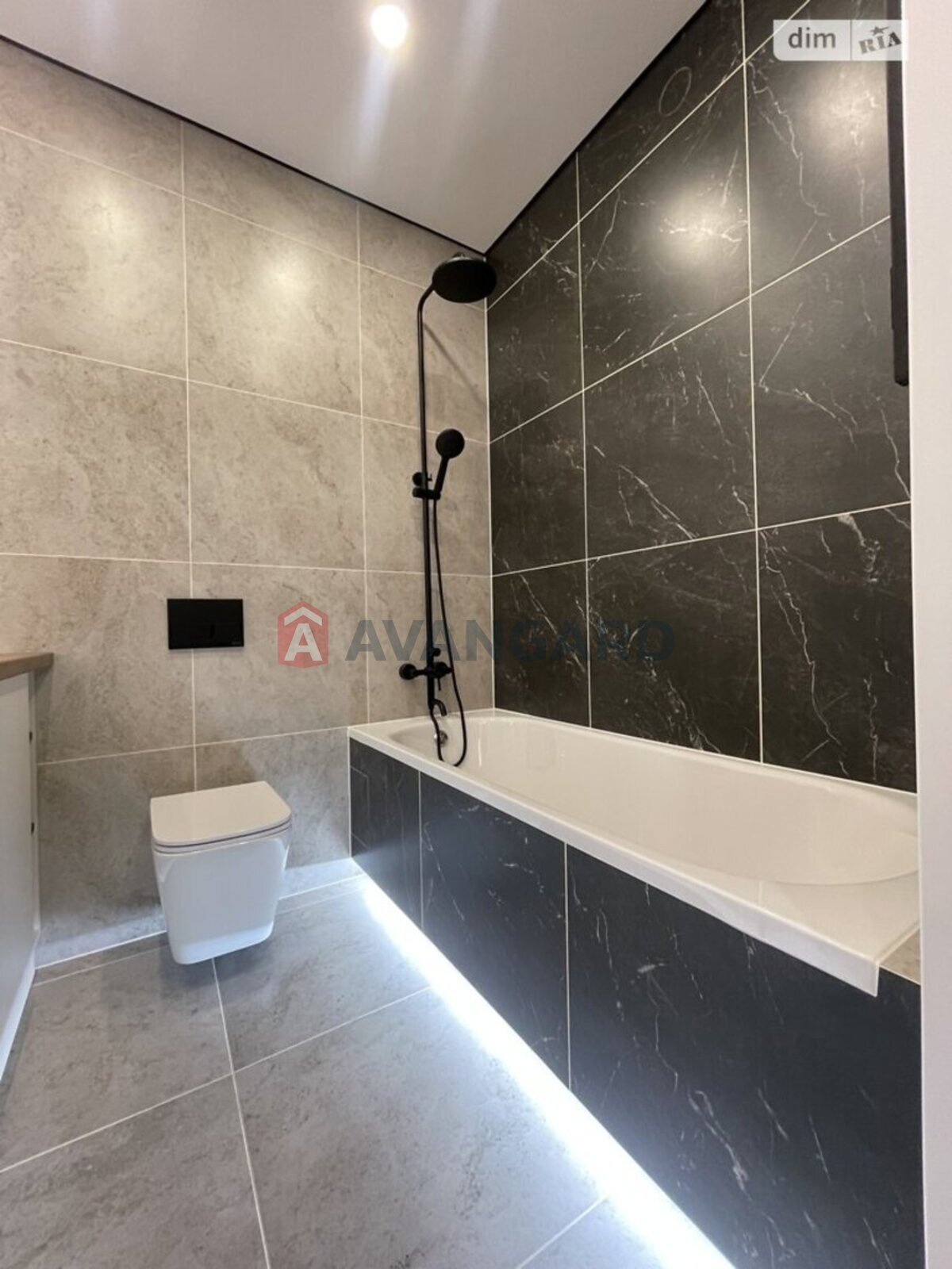 1 ��. ��������, 46/15/18 ��. �., 3/10 ������ ���� 7